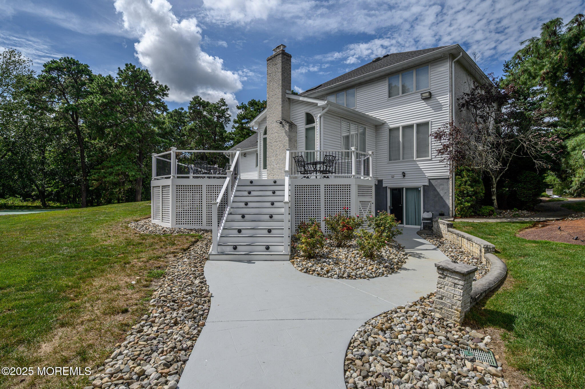 Manalapan, New Jersey, 07726, United States, 6 Bedrooms Bedrooms, ,4 BathroomsBathrooms,Residential,Active,1929411