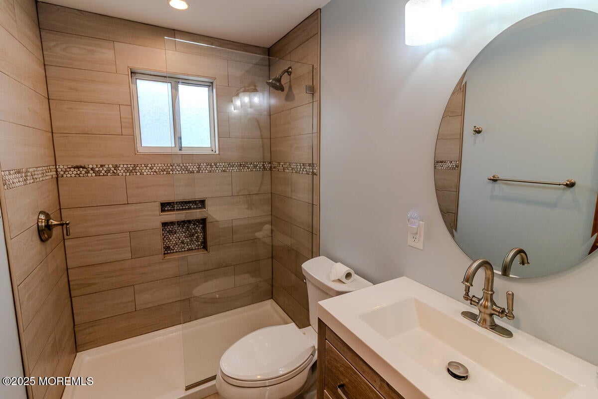 Seaside Heights, New Jersey, 08751, United States, 5 Bedrooms Bedrooms, ,3 BathroomsBathrooms,Residential,Active,1968429