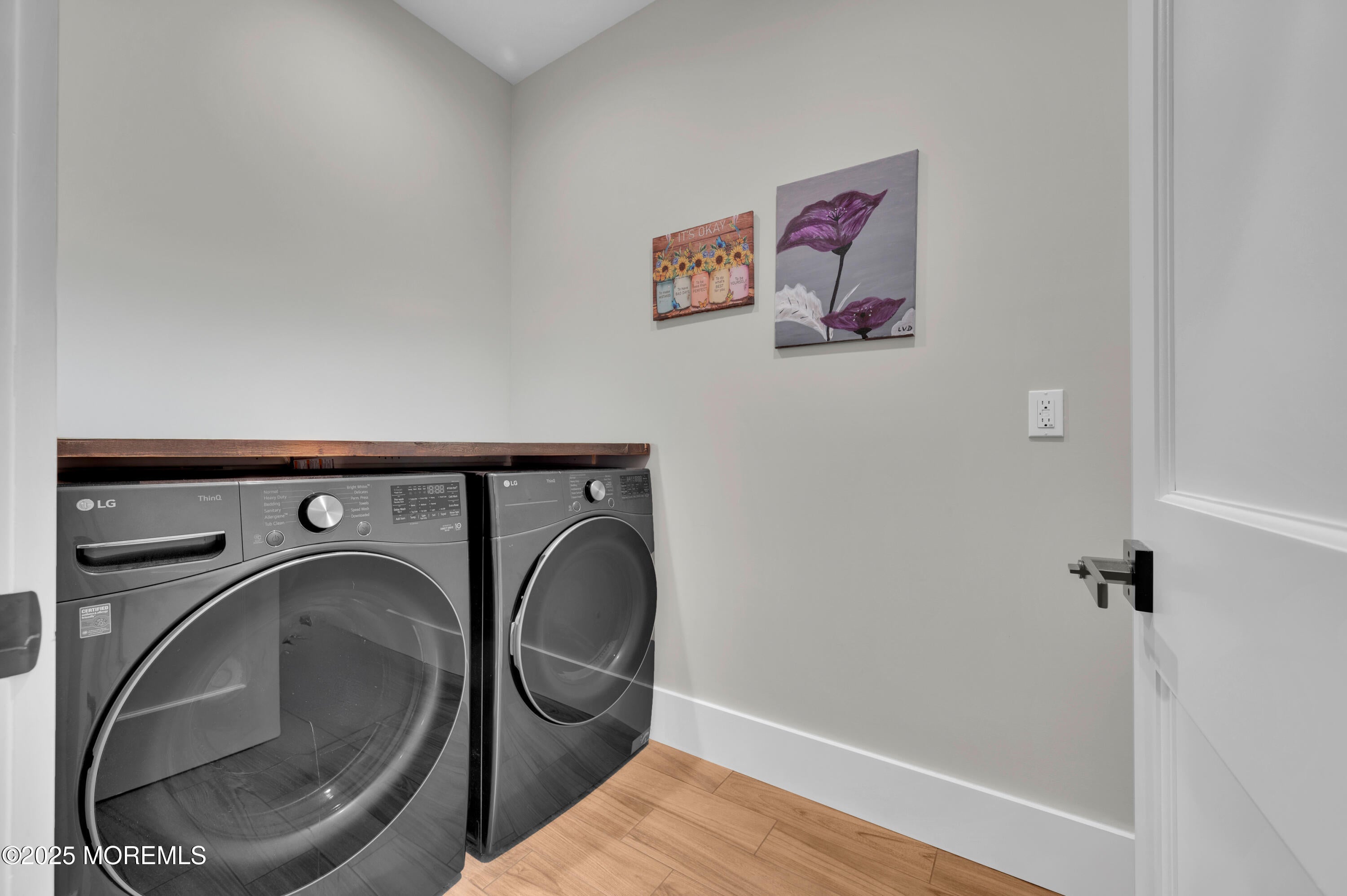 Freehold, New Jersey, 07728, United States, 3 Bedrooms Bedrooms, ,3 BathroomsBathrooms,Residential,Active,2007023