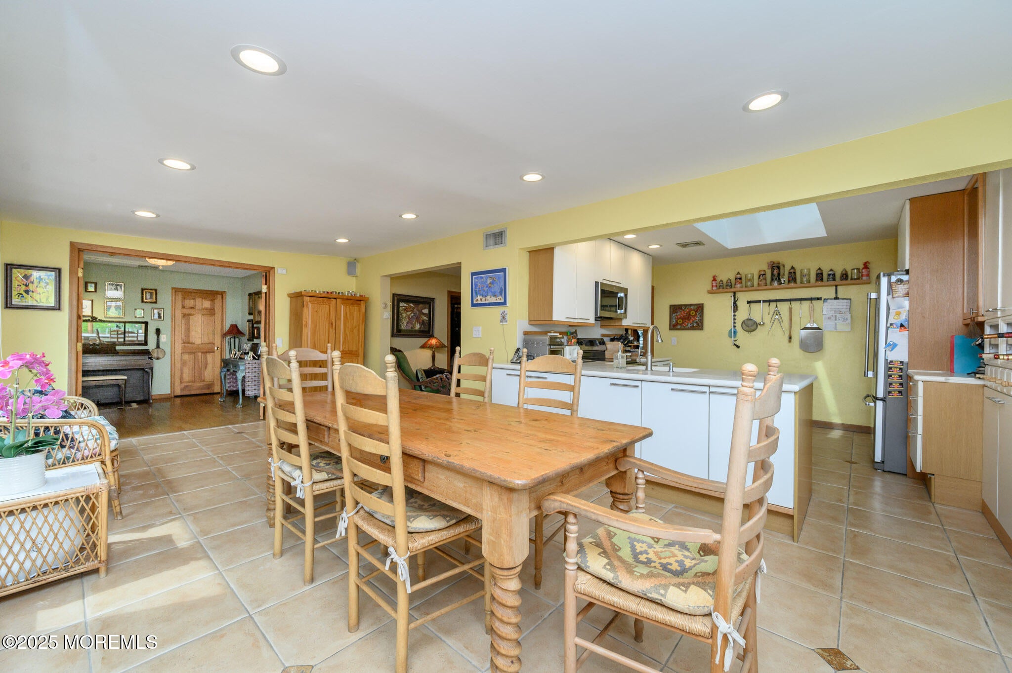 Holmdel, New Jersey, 07733, United States, 4 Bedrooms Bedrooms, ,3 BathroomsBathrooms,Residential,Active,1962185