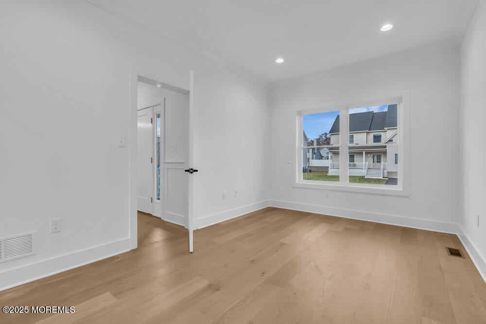 Toms River, New Jersey, 08755, United States, 5 Bedrooms Bedrooms, ,5 BathroomsBathrooms,Residential,Active,1997624