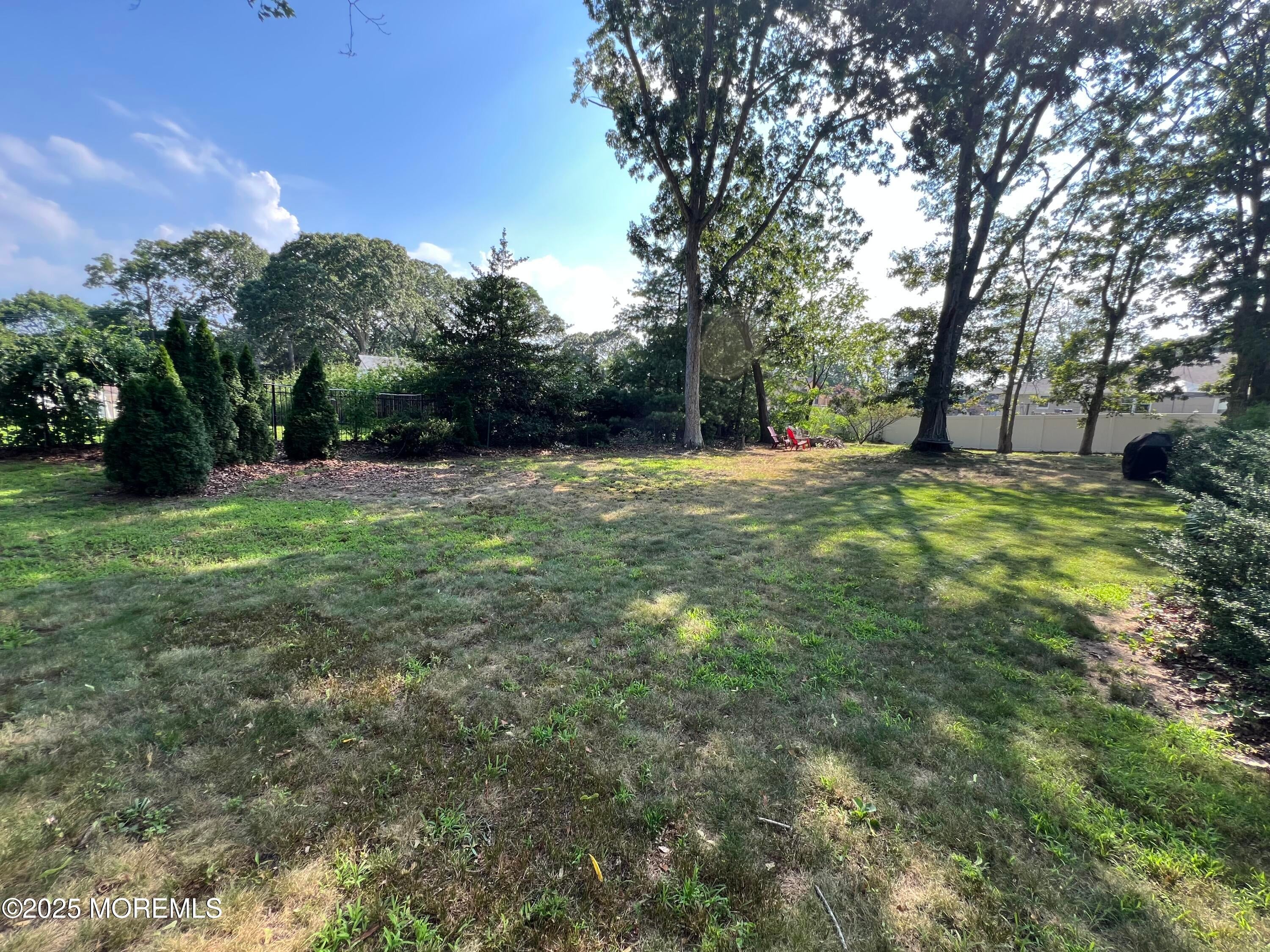 Oakhurst, New Jersey, 07755, United States, 4 Bedrooms Bedrooms, ,2 BathroomsBathrooms,Residential,Active,1905065