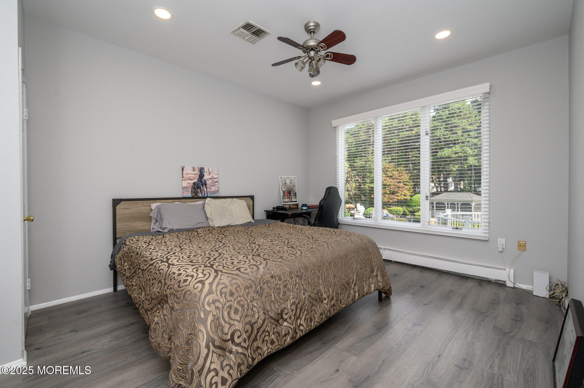 Manalapan, New Jersey, 07726, United States, 6 Bedrooms Bedrooms, ,4 BathroomsBathrooms,Residential,Active,1929411