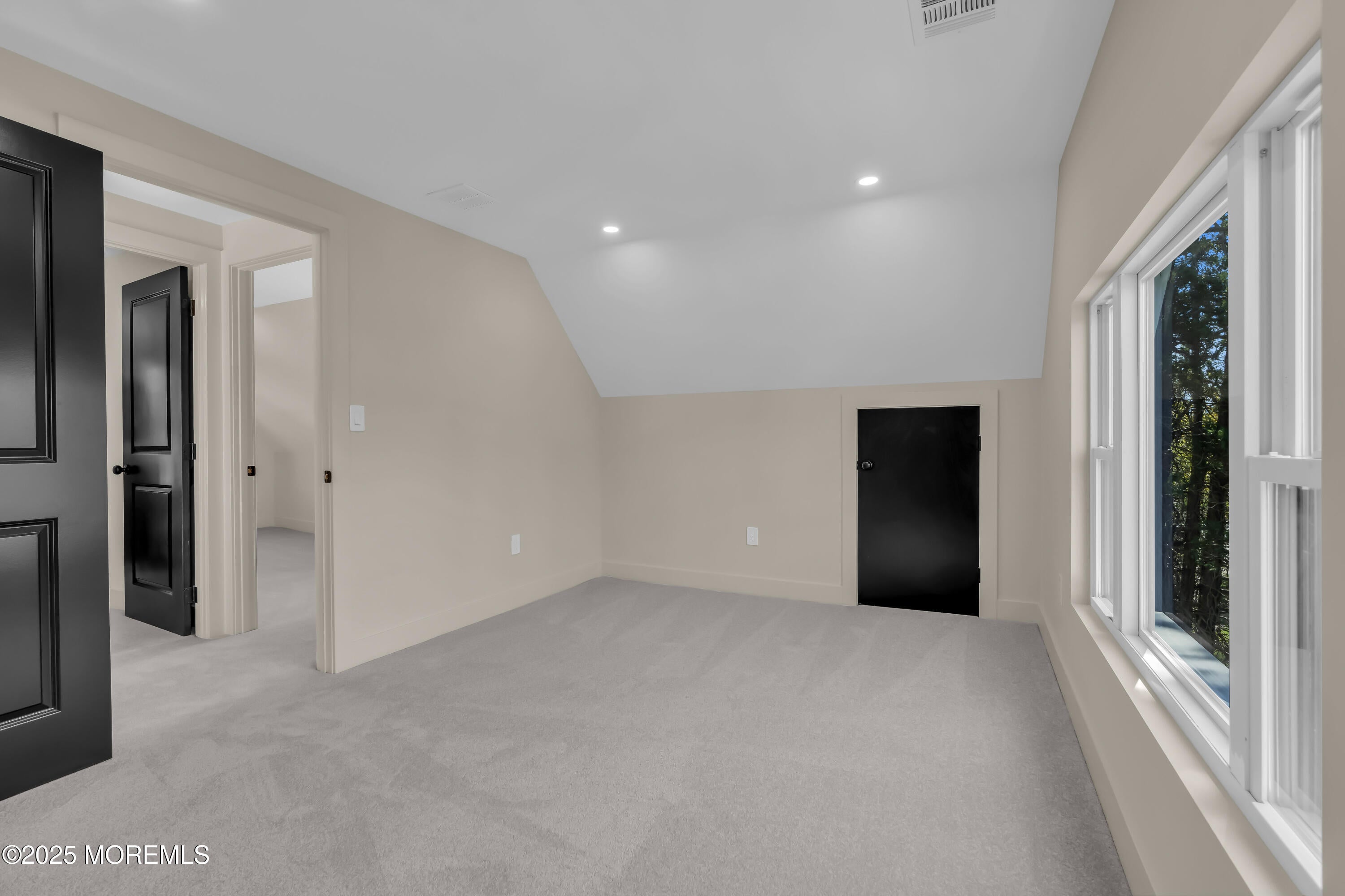 Asbury Park, New Jersey, 07712, United States, 6 Bedrooms Bedrooms, ,4 BathroomsBathrooms,Residential,Active,1929708