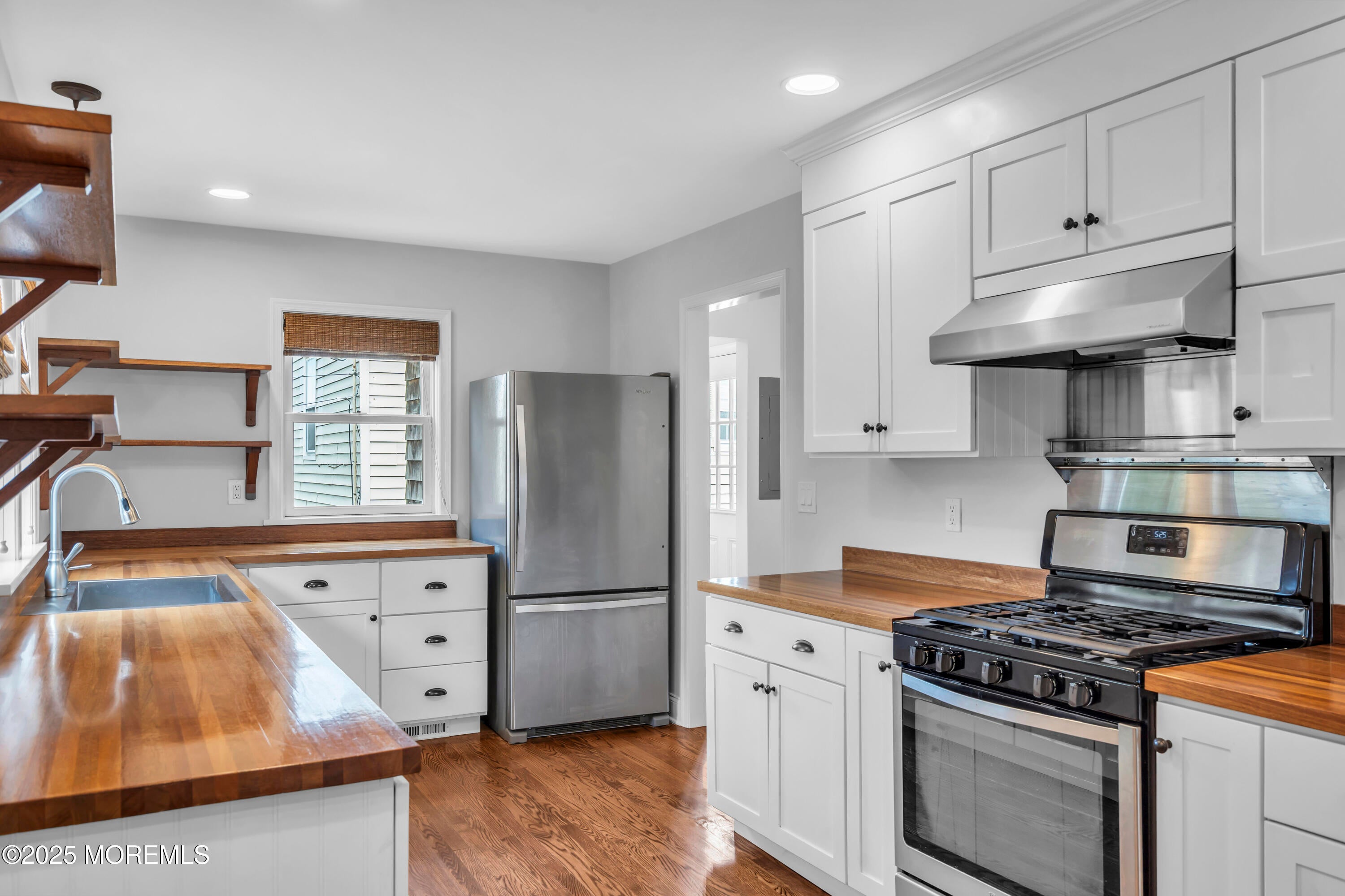 Point Pleasant Beach, New Jersey, 08742, United States, 3 Bedrooms Bedrooms, ,2 BathroomsBathrooms,Residential,Active,1969640