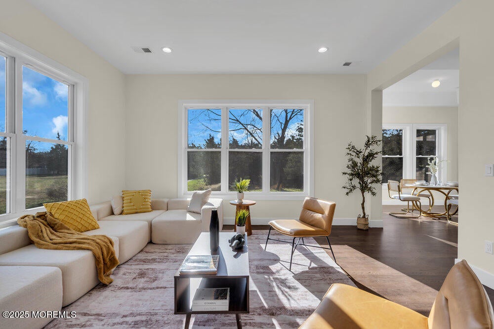 Jackson, New Jersey, 08527, United States, 6 Bedrooms Bedrooms, ,4 BathroomsBathrooms,Residential,Active,2007039