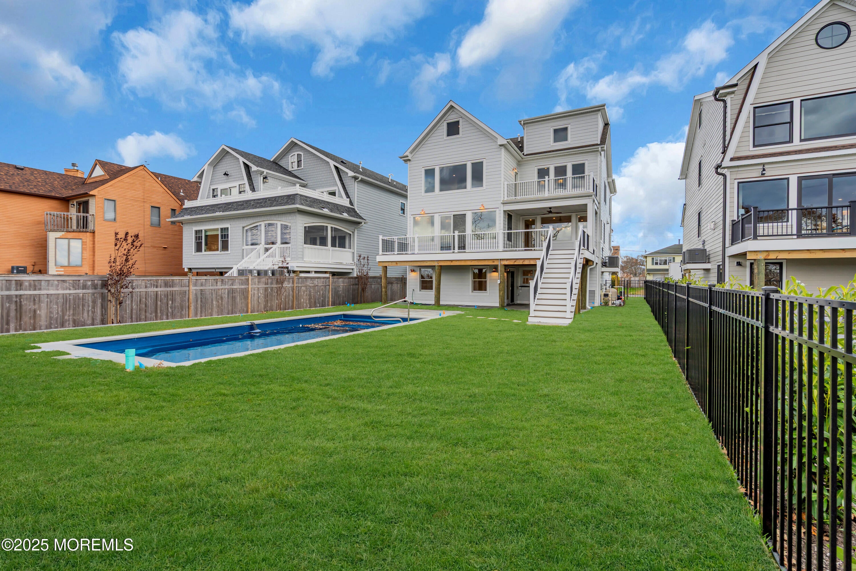 Point Pleasant, New Jersey, 08742, United States, 5 Bedrooms Bedrooms, ,4 BathroomsBathrooms,Residential,Active,1992294