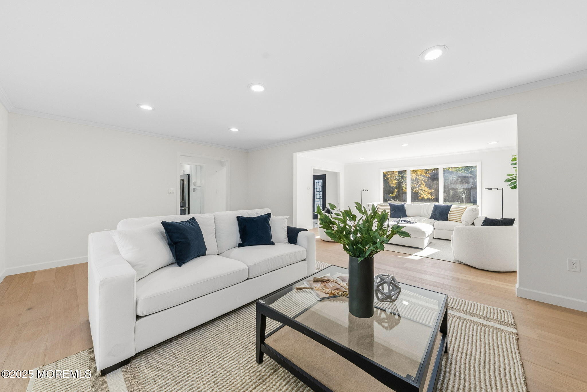 Manalapan, New Jersey, 07726, United States, 5 Bedrooms Bedrooms, ,4 BathroomsBathrooms,Residential,Active,1969663