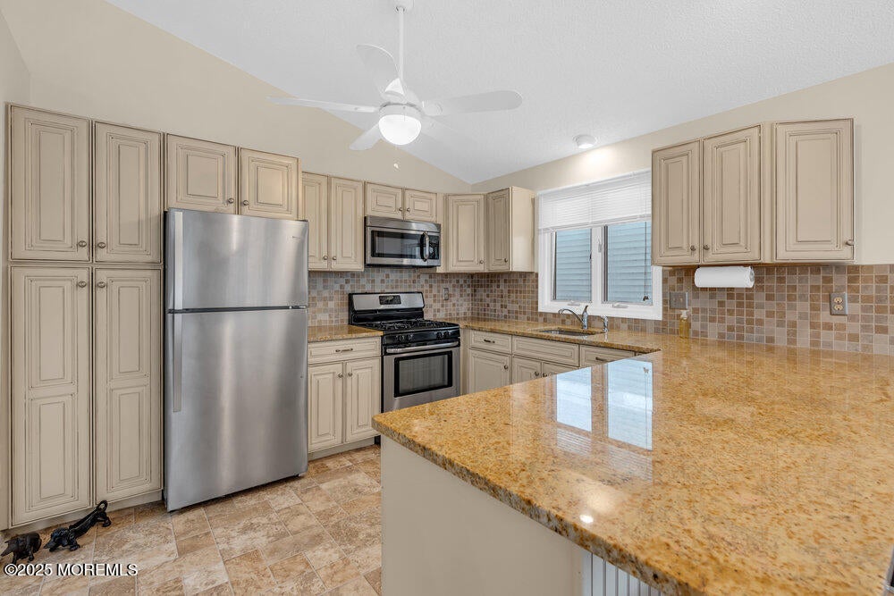 Manasquan, New Jersey, 08736, United States, 3 Bedrooms Bedrooms, ,2 BathroomsBathrooms,Residential,Active,1810503