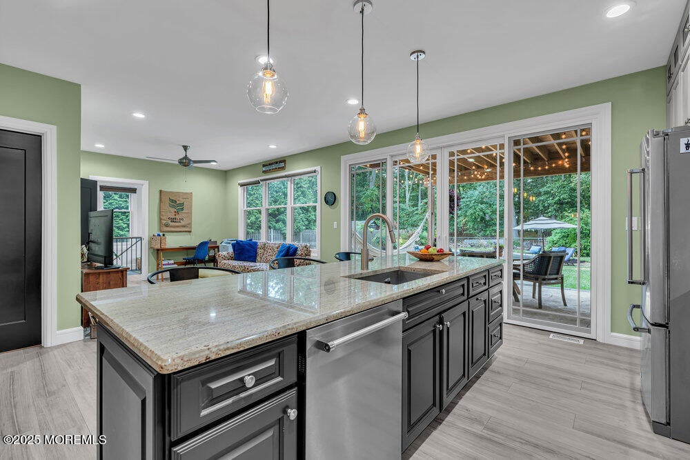 Eatontown, New Jersey, 07724, United States, 5 Bedrooms Bedrooms, ,3 BathroomsBathrooms,Residential,Active,1922289