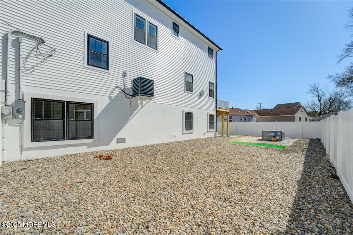 Brick, New Jersey, 08723, United States, 5 Bedrooms Bedrooms, ,3 BathroomsBathrooms,Residential,Active,2009154