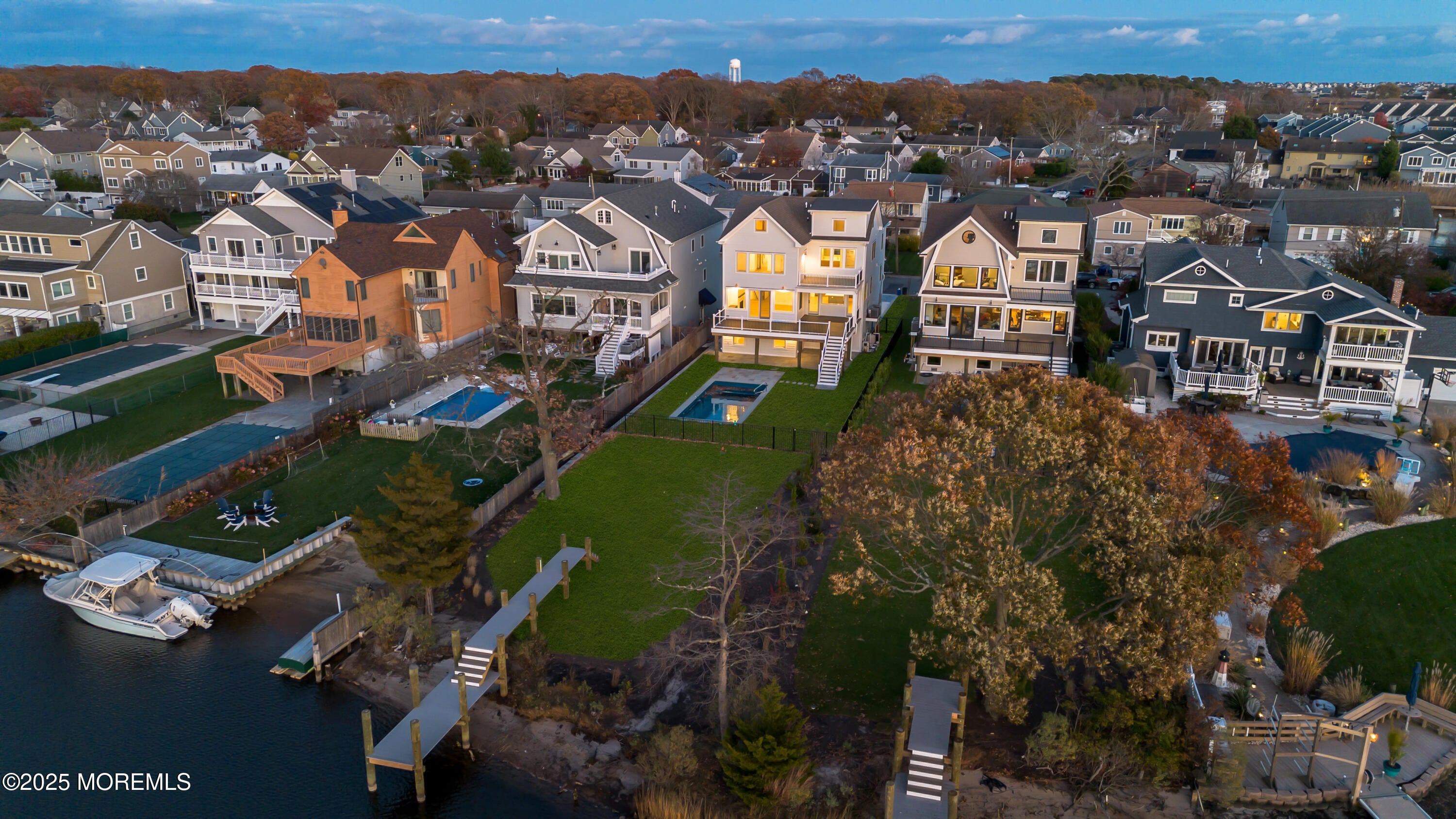 Point Pleasant, New Jersey, 08742, United States, 5 Bedrooms Bedrooms, ,4 BathroomsBathrooms,Residential,Active,1992294