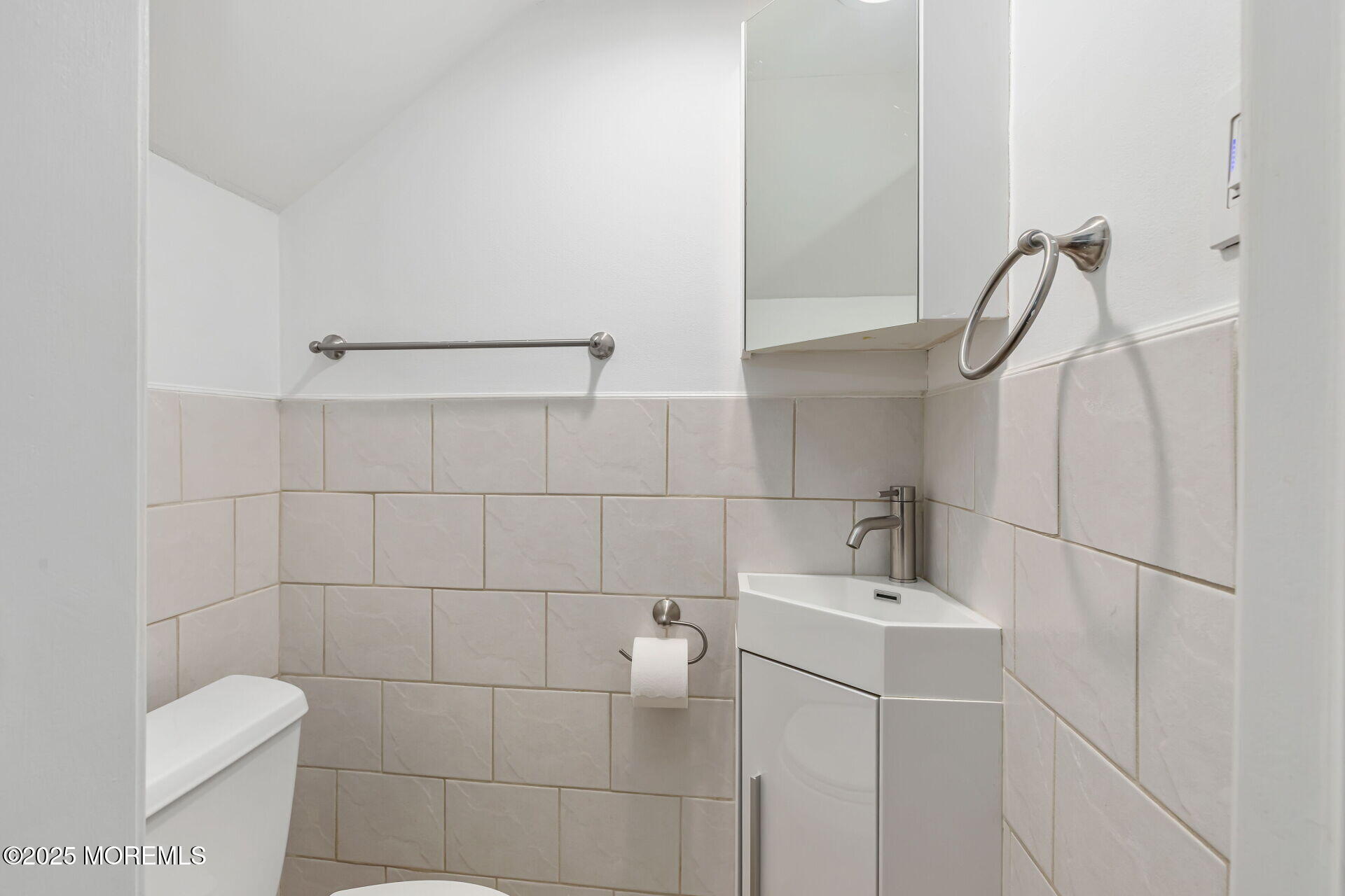 Atlantic Highlands, New Jersey, 07716, United States, 5 Bedrooms Bedrooms, ,5 BathroomsBathrooms,Residential,Active,1843829