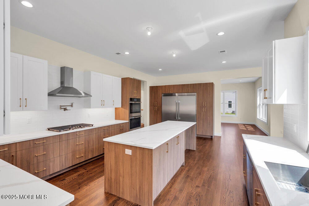 Jackson, New Jersey, 08527, United States, 6 Bedrooms Bedrooms, ,4 BathroomsBathrooms,Residential,Active,1973337