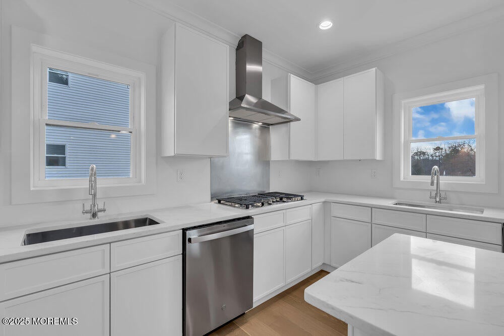 Toms River, New Jersey, 08755, United States, 5 Bedrooms Bedrooms, ,5 BathroomsBathrooms,Residential,Active,1997624