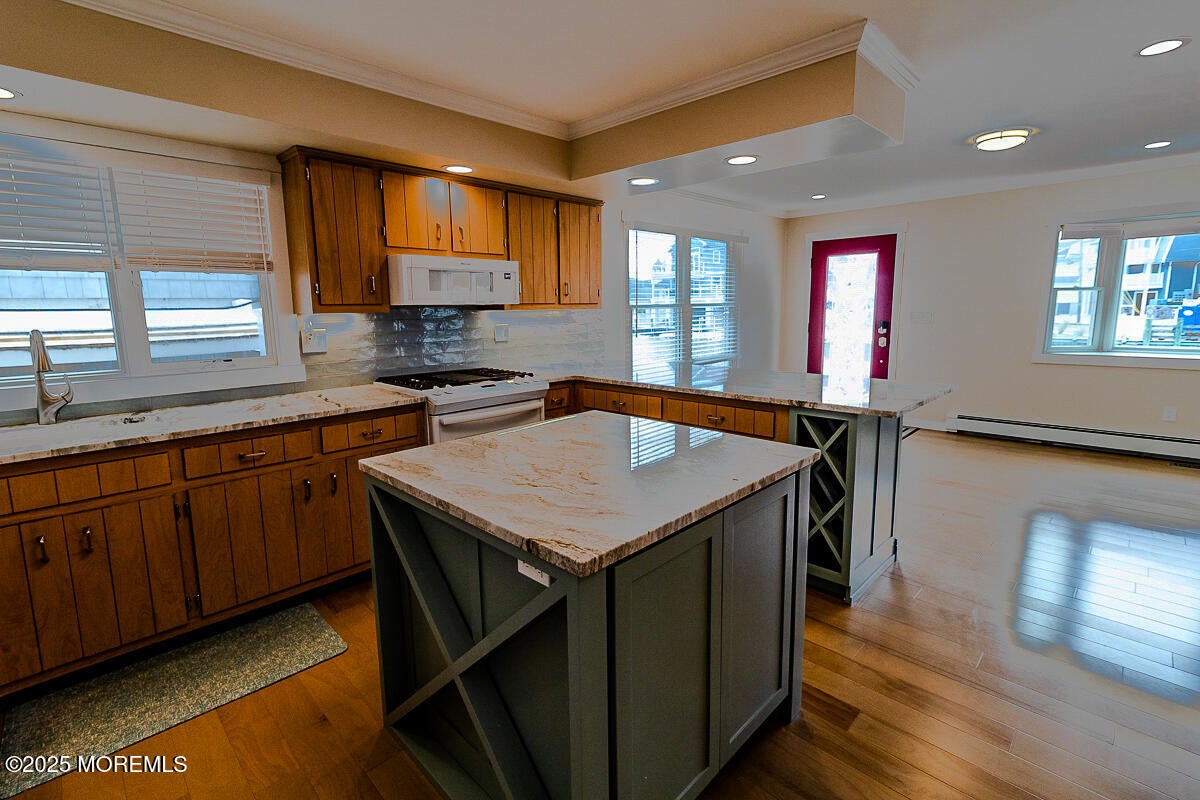 Seaside Heights, New Jersey, 08751, United States, 5 Bedrooms Bedrooms, ,3 BathroomsBathrooms,Residential,Active,1968429