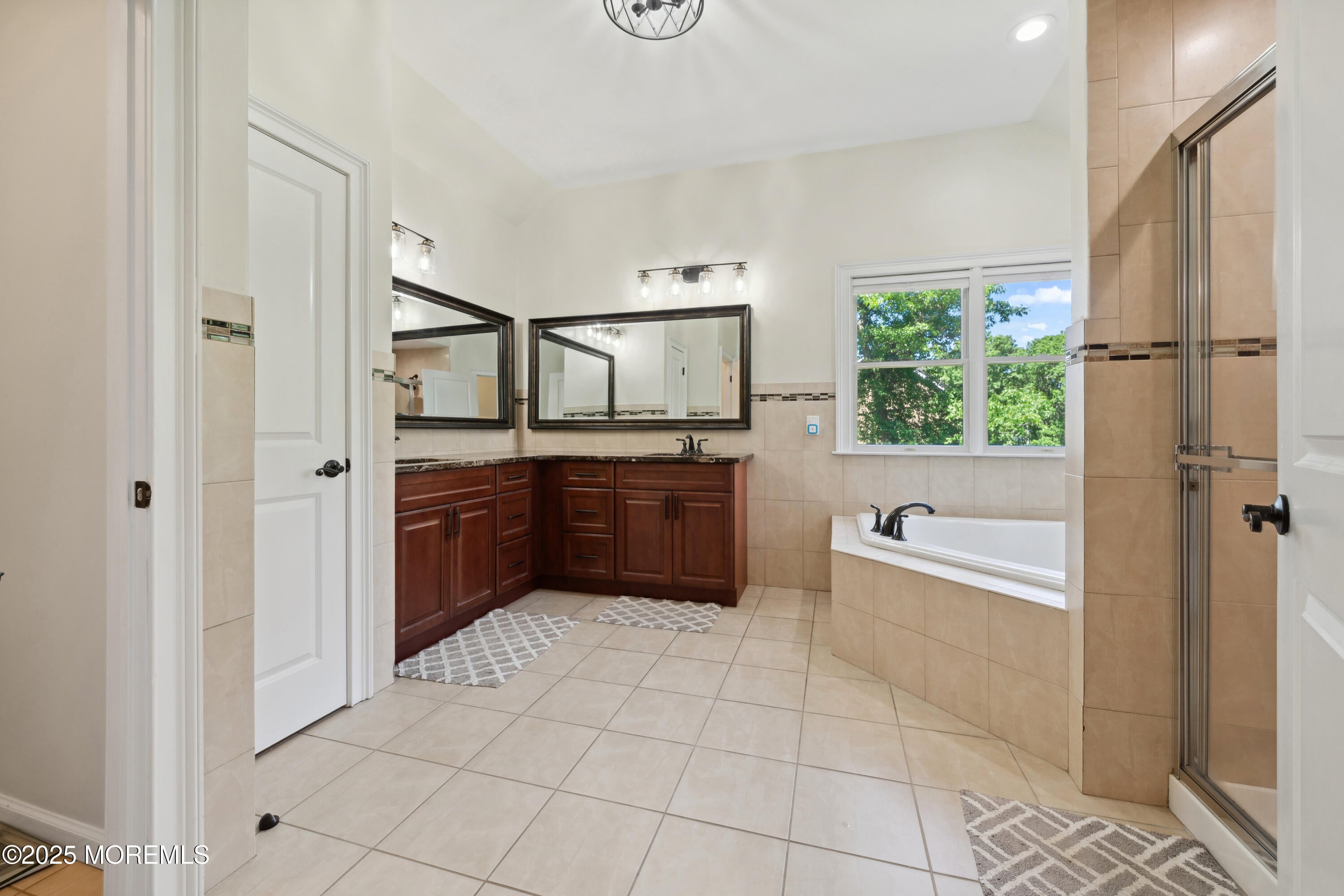 Howell, New Jersey, 07731, United States, 4 Bedrooms Bedrooms, ,3 BathroomsBathrooms,Residential,Active,1903222
