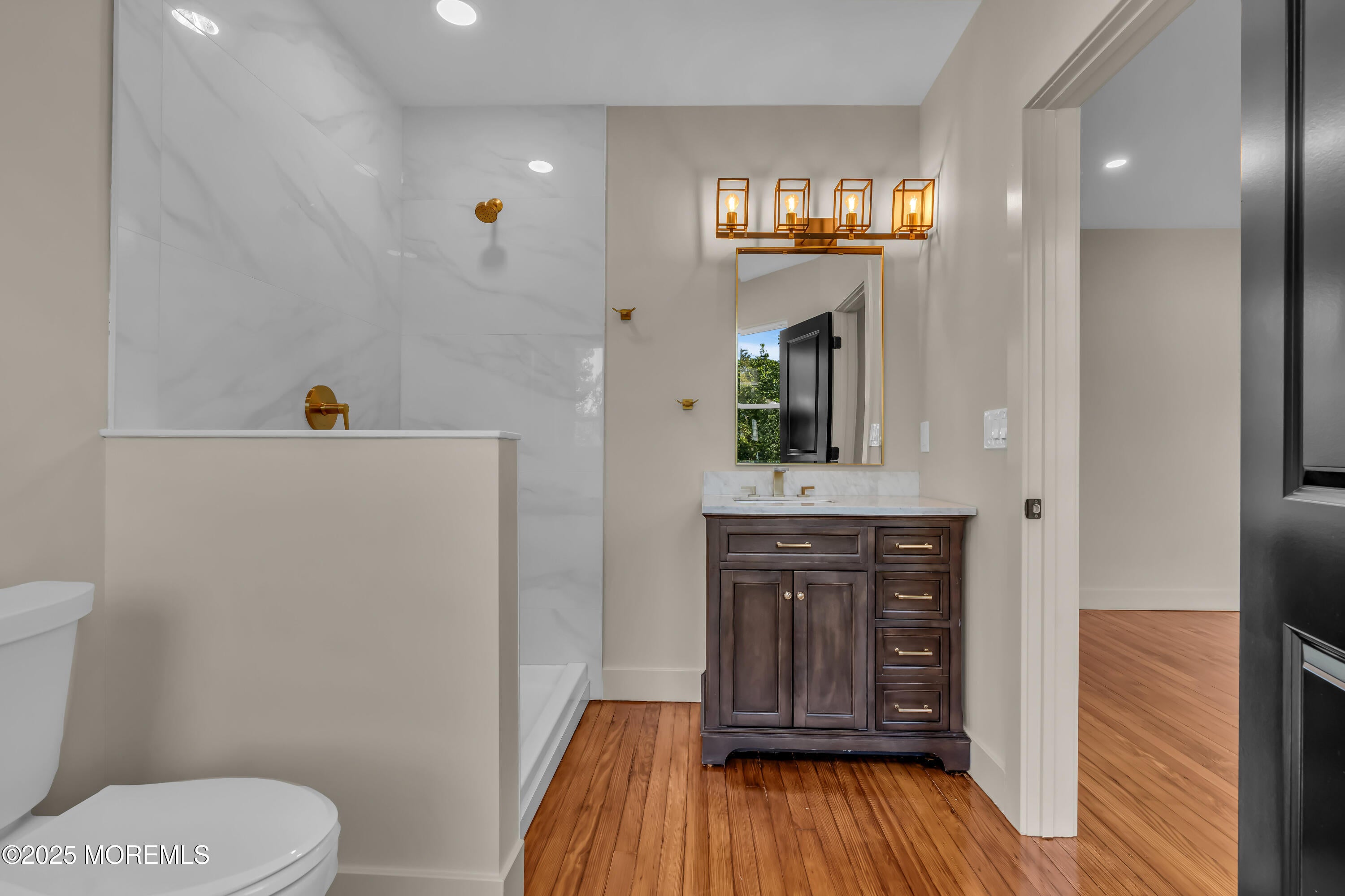 Asbury Park, New Jersey, 07712, United States, 6 Bedrooms Bedrooms, ,4 BathroomsBathrooms,Residential,Active,1929708