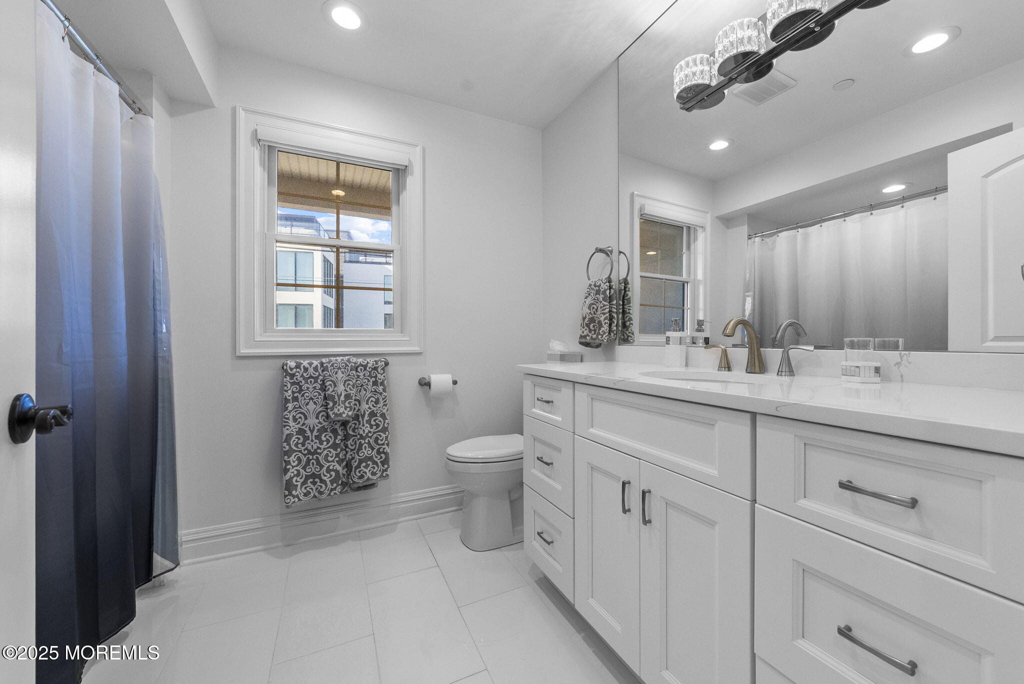 Long Branch, New Jersey, 07740, United States, 4 Bedrooms Bedrooms, ,4 BathroomsBathrooms,Residential,Active,1914600