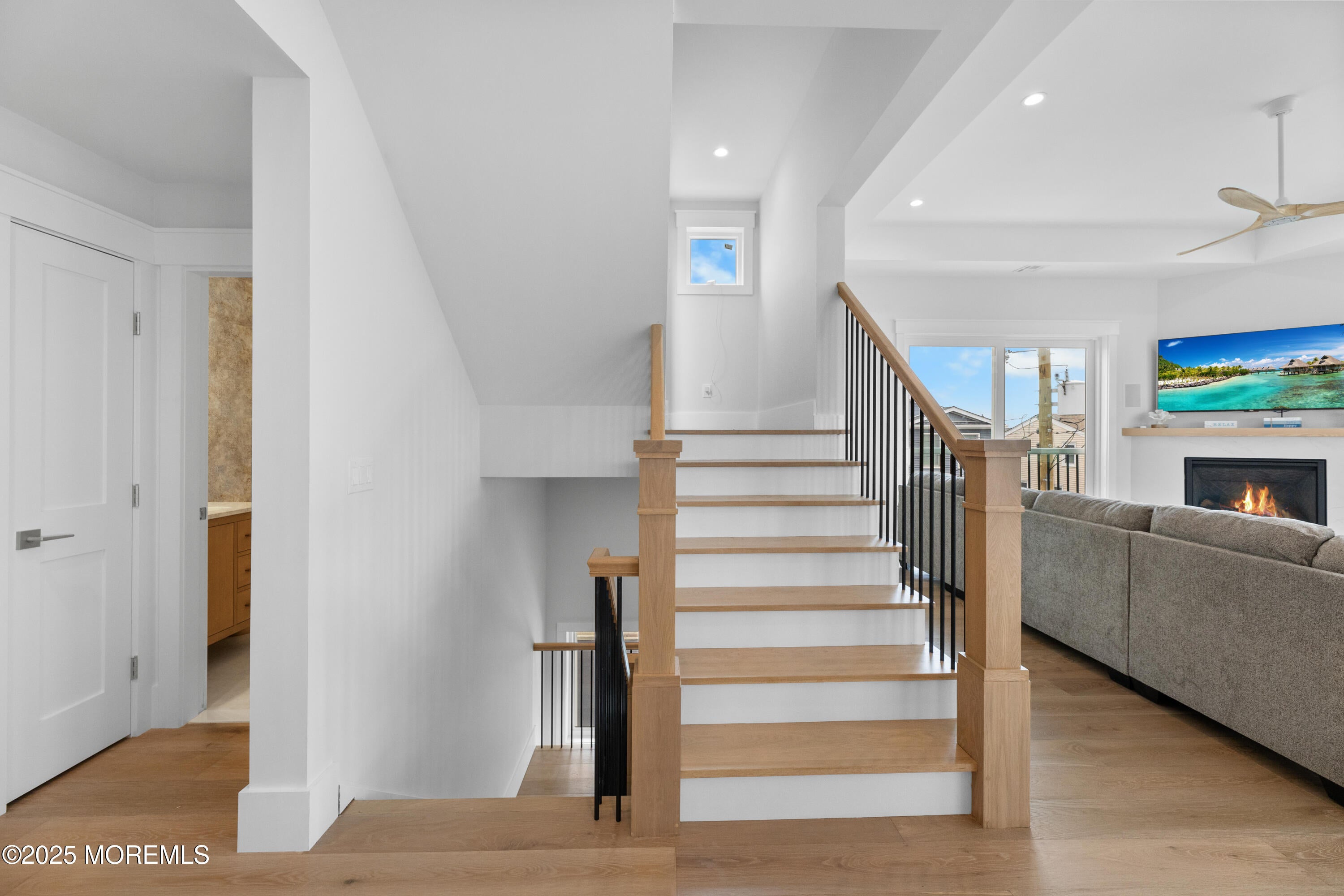 Beach Haven, New Jersey, 08008, United States, 6 Bedrooms Bedrooms, ,6 BathroomsBathrooms,Residential,Active,1969766