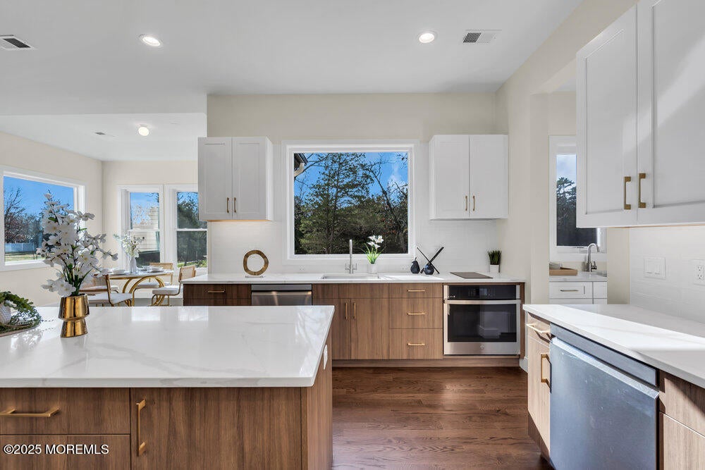 Jackson, New Jersey, 08527, United States, 6 Bedrooms Bedrooms, ,4 BathroomsBathrooms,Residential,Active,2007039