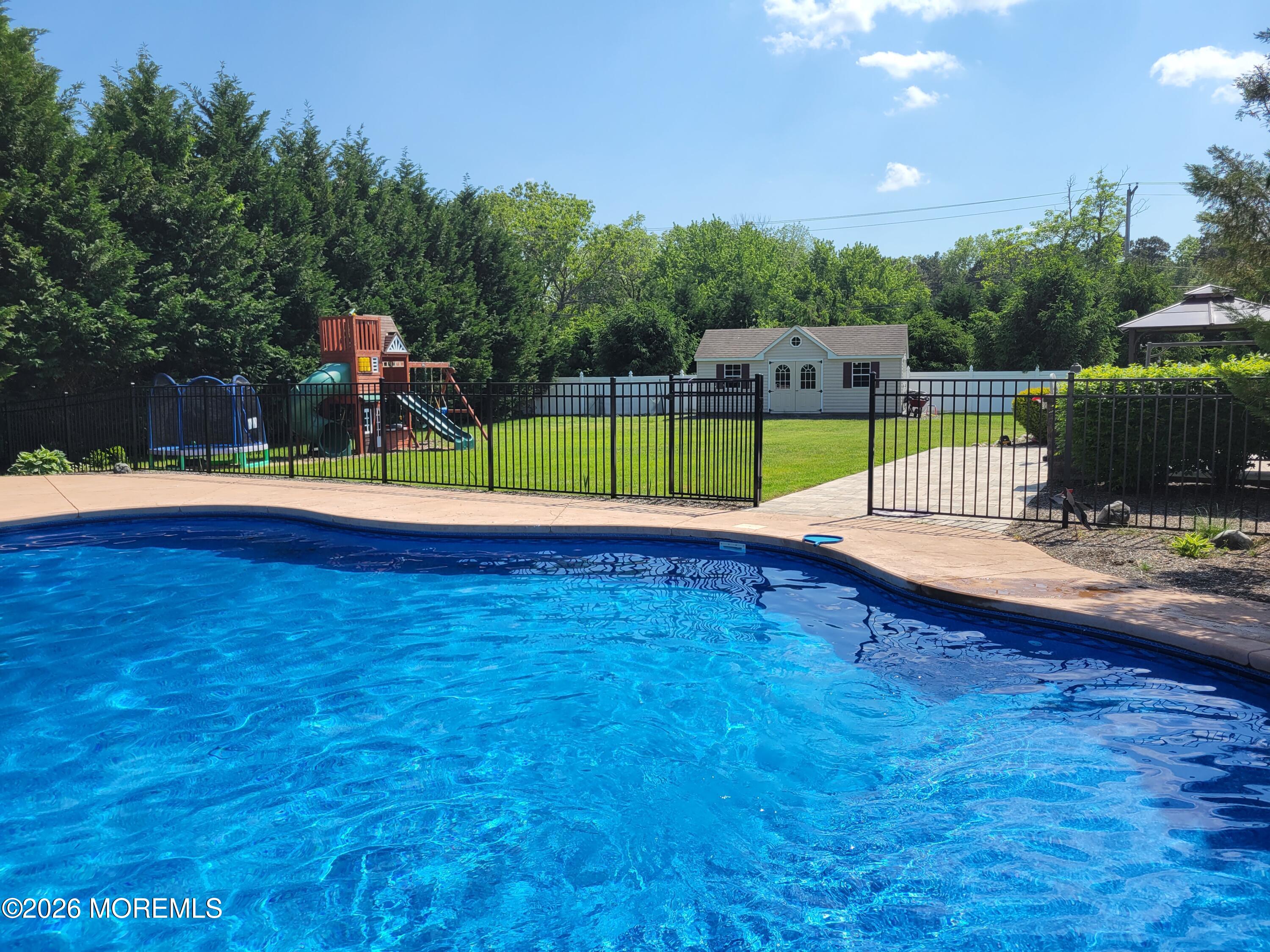 Manchester, New Jersey, 08759, United States, 5 Bedrooms Bedrooms, ,4 BathroomsBathrooms,Residential,Active,2009421