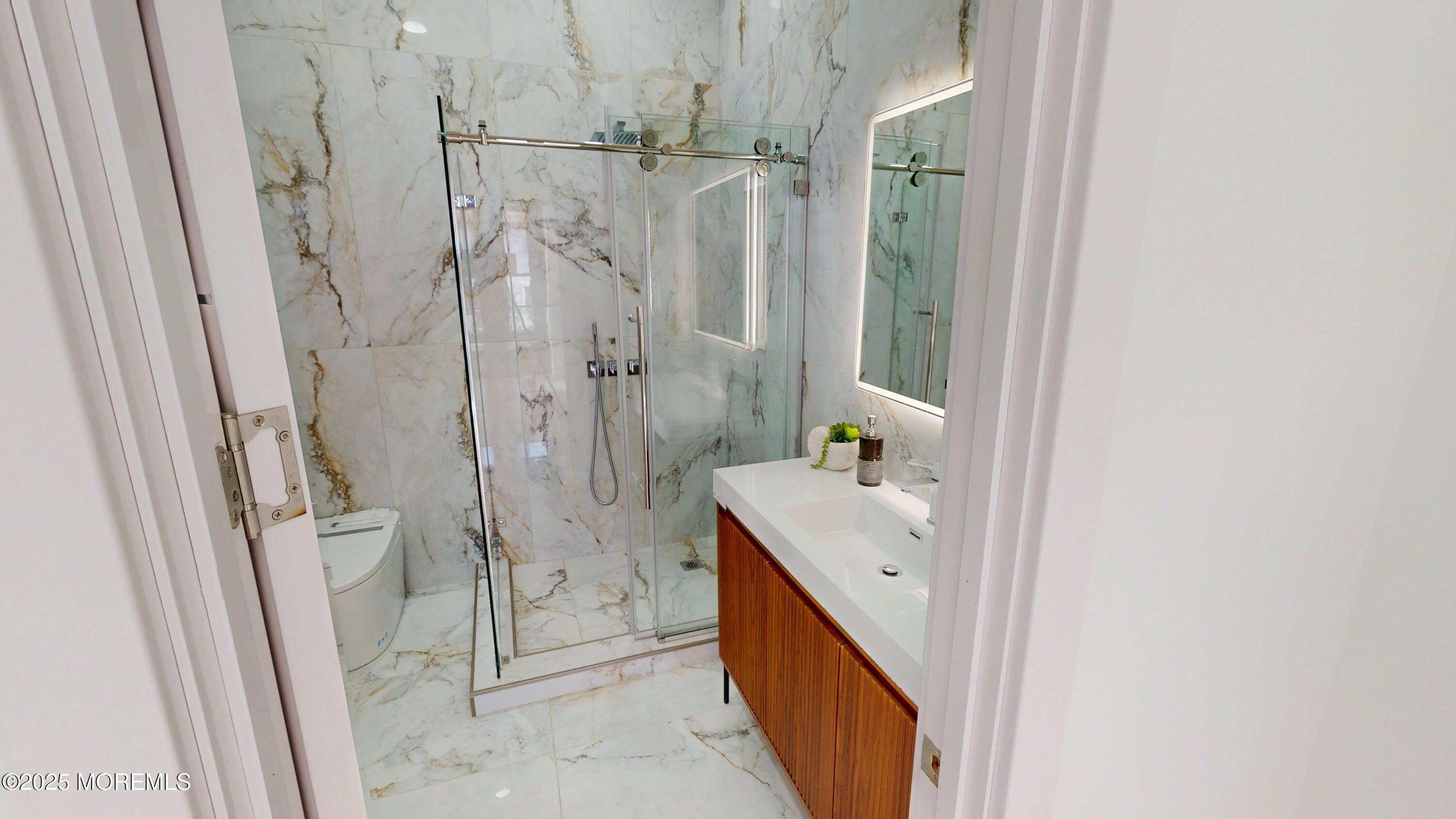 Marlboro, New Jersey, 07746, United States, 5 Bedrooms Bedrooms, ,5 BathroomsBathrooms,Residential,Active,1929654