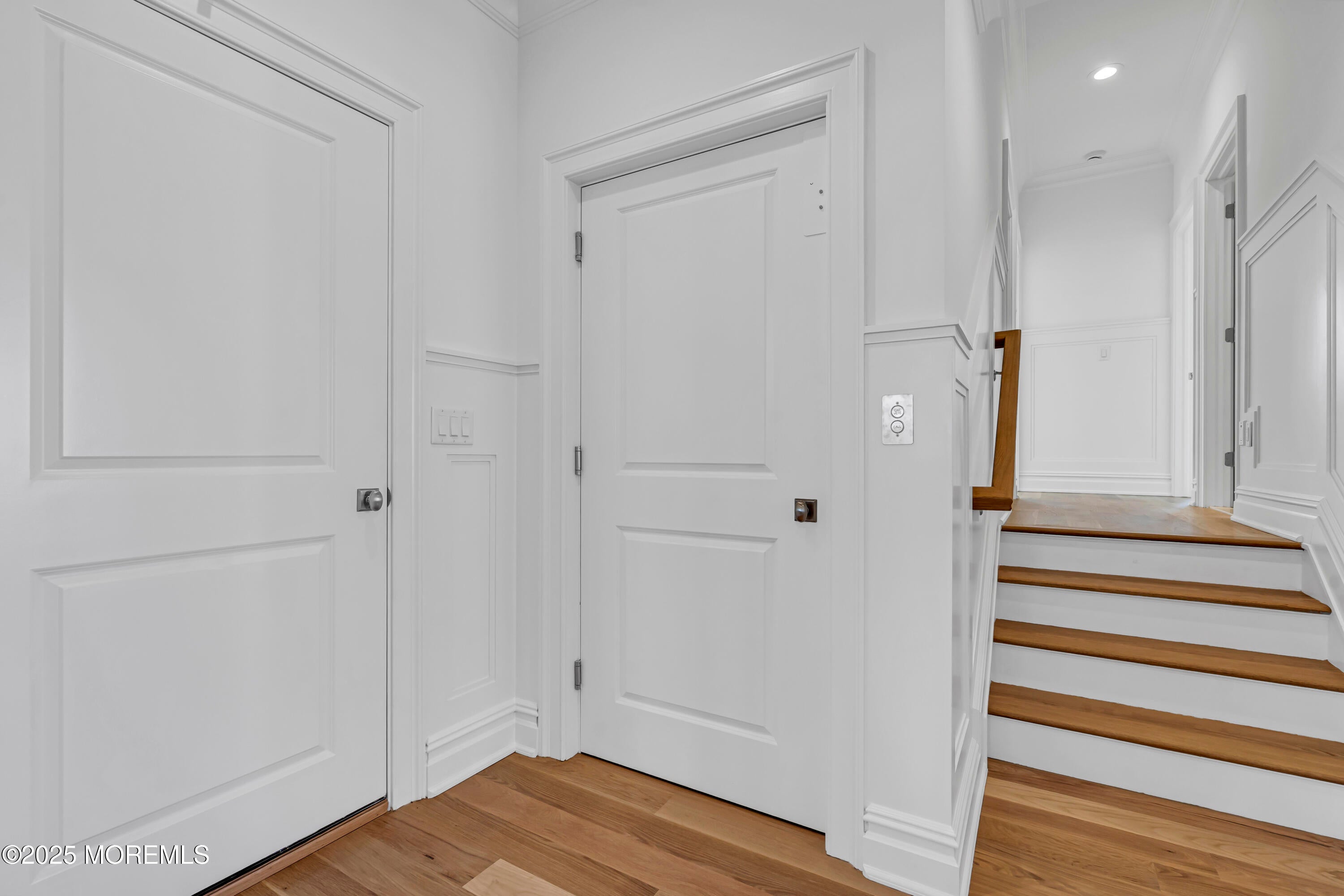 Mantoloking, New Jersey, 08738, United States, 6 Bedrooms Bedrooms, ,6 BathroomsBathrooms,Residential,Active,1904143