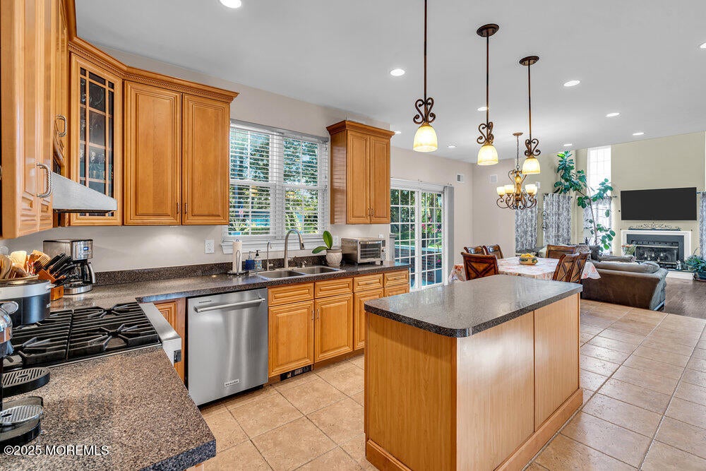 Jackson, New Jersey, 08527, United States, 4 Bedrooms Bedrooms, ,4 BathroomsBathrooms,Residential,Active,2010896