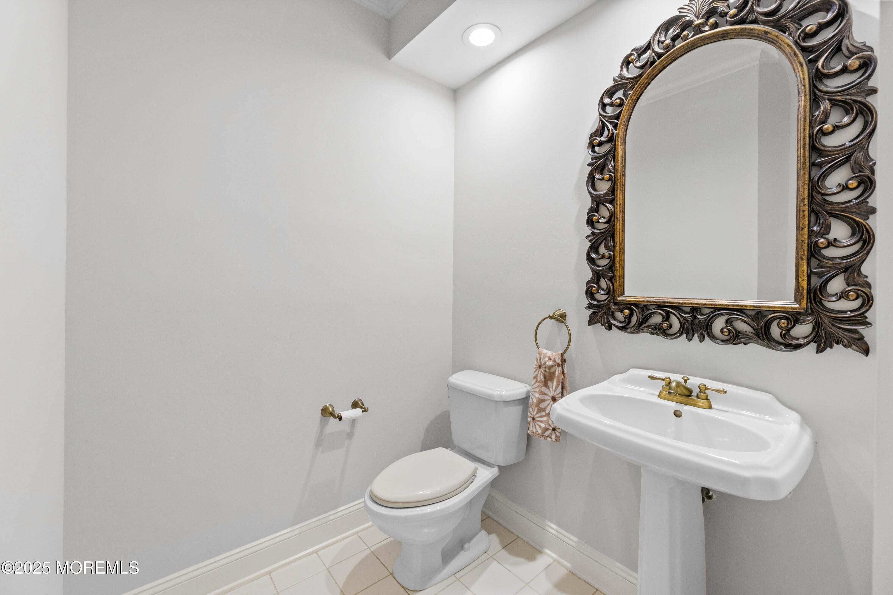 Millstone, New Jersey, 08510, United States, 4 Bedrooms Bedrooms, ,3 BathroomsBathrooms,Residential,Pending,2007227