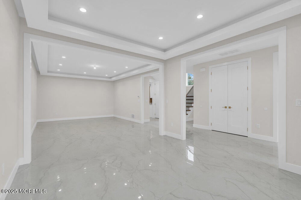 Lakewood, New Jersey, 08701, United States, 5 Bedrooms Bedrooms, ,4 BathroomsBathrooms,Residential,Active,1973269