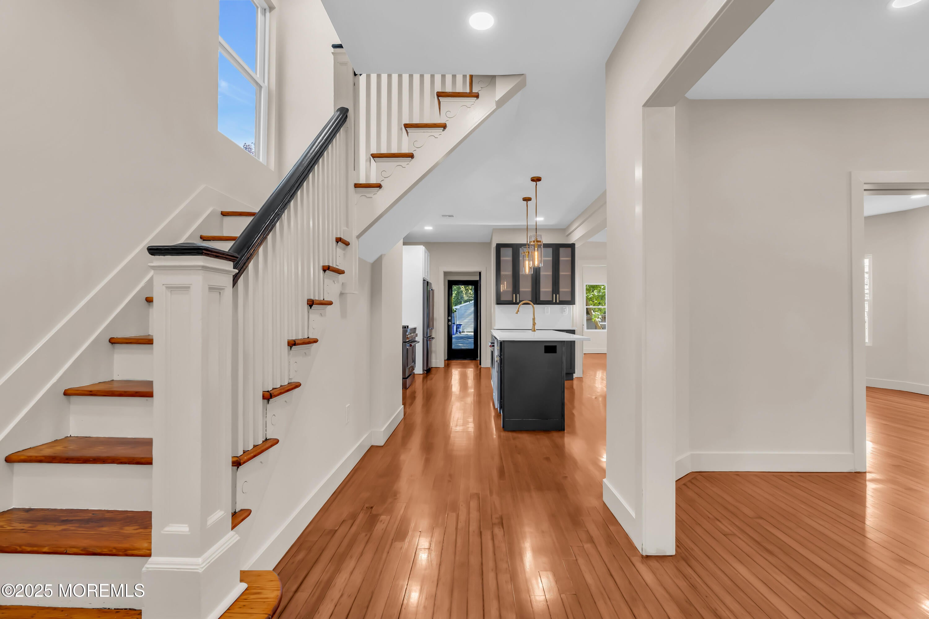 Asbury Park, New Jersey, 07712, United States, 6 Bedrooms Bedrooms, ,4 BathroomsBathrooms,Residential,Active,1929708