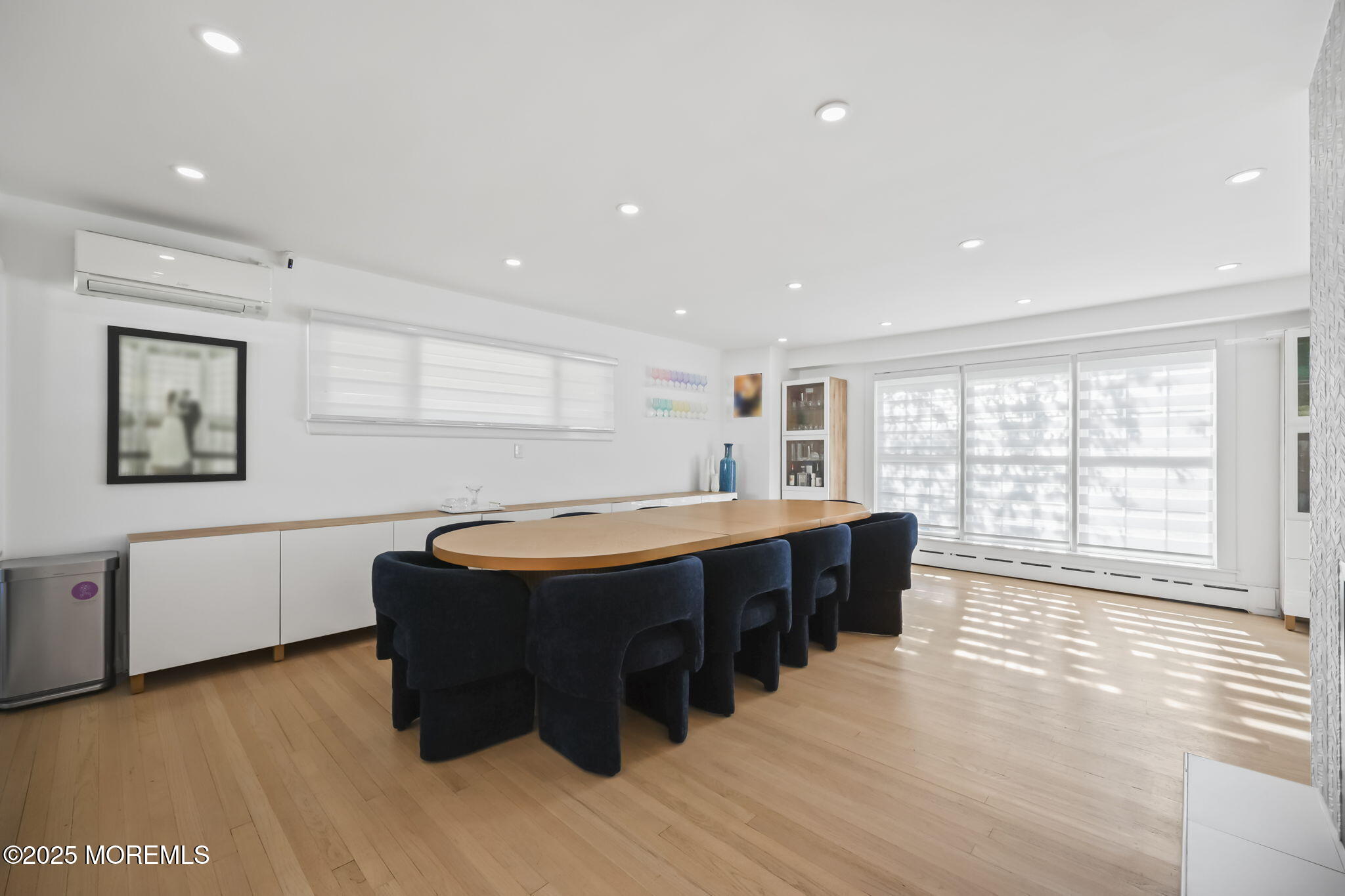 Oakhurst, New Jersey, 07755, United States, 4 Bedrooms Bedrooms, ,3 BathroomsBathrooms,Residential,Active,1941118