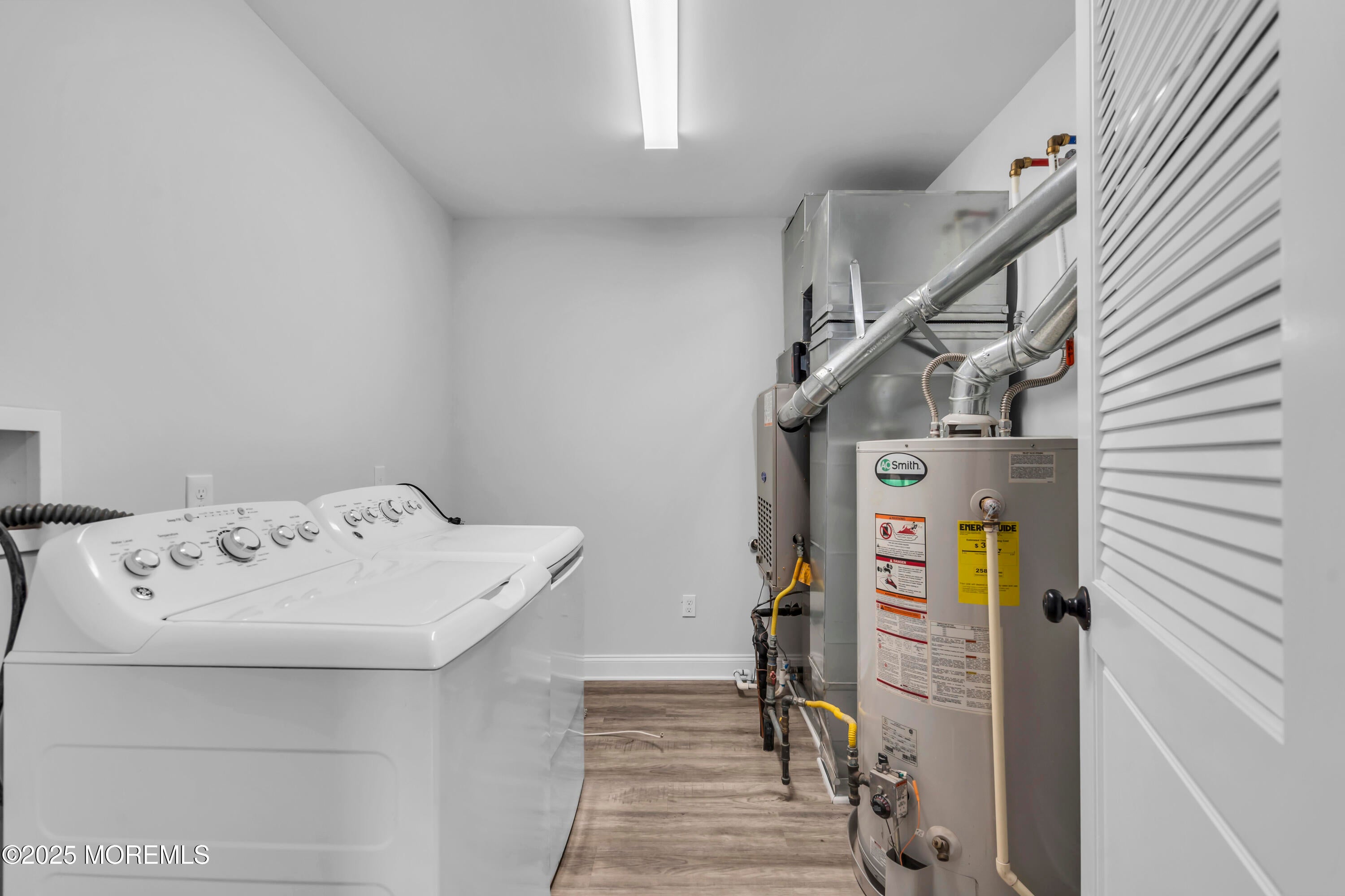 Point Pleasant Beach, New Jersey, 08742, United States, 3 Bedrooms Bedrooms, ,2 BathroomsBathrooms,Residential,Active,1969640