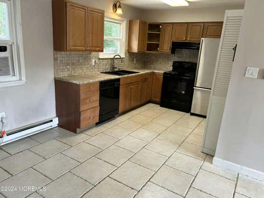 406 SINCLAIR AVE, LANOKA HARBOR, NJ 08734, photo 4 of 9