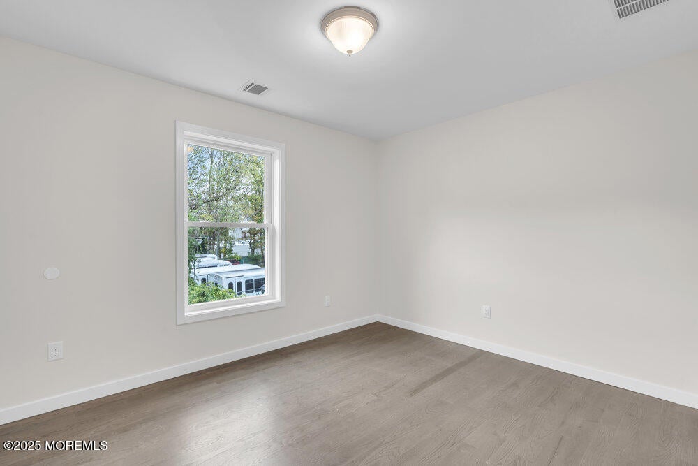 Lakewood, New Jersey, 08701, United States, 5 Bedrooms Bedrooms, ,4 BathroomsBathrooms,Residential,Active,1973269