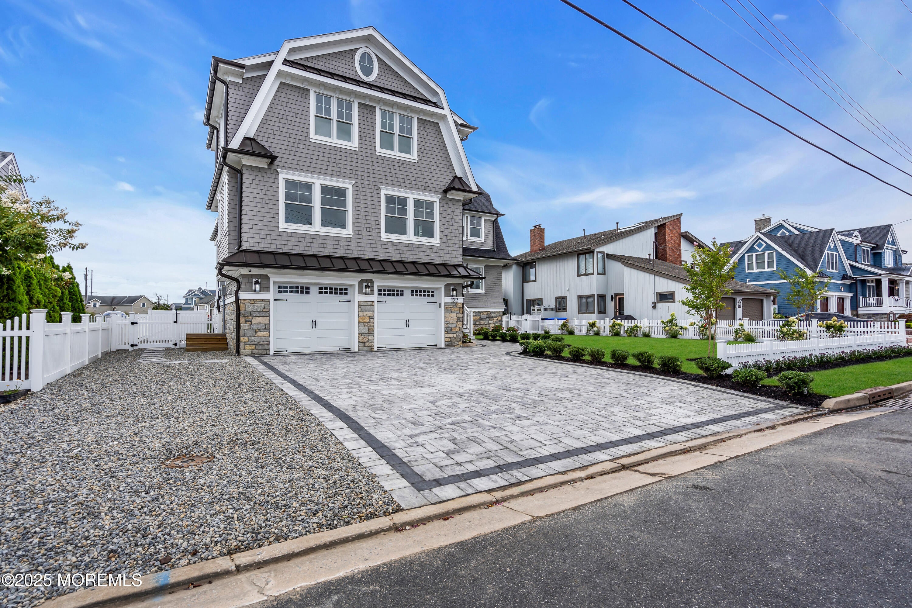 Mantoloking, New Jersey, 08738, United States, 6 Bedrooms Bedrooms, ,6 BathroomsBathrooms,Residential,Active,1904143