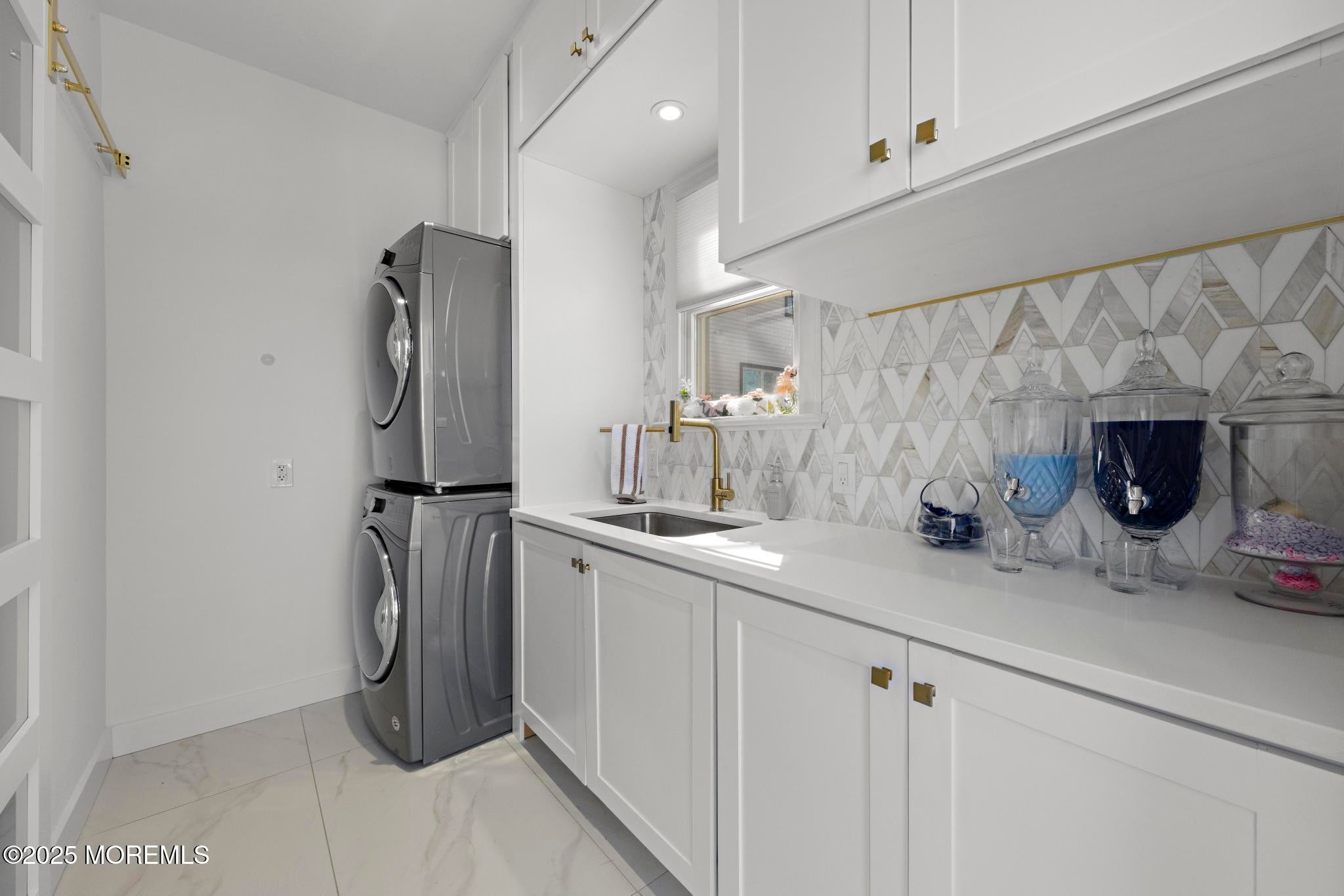 West Long Branch, New Jersey, 07764, United States, 4 Bedrooms Bedrooms, ,4 BathroomsBathrooms,Residential,Active,1903194