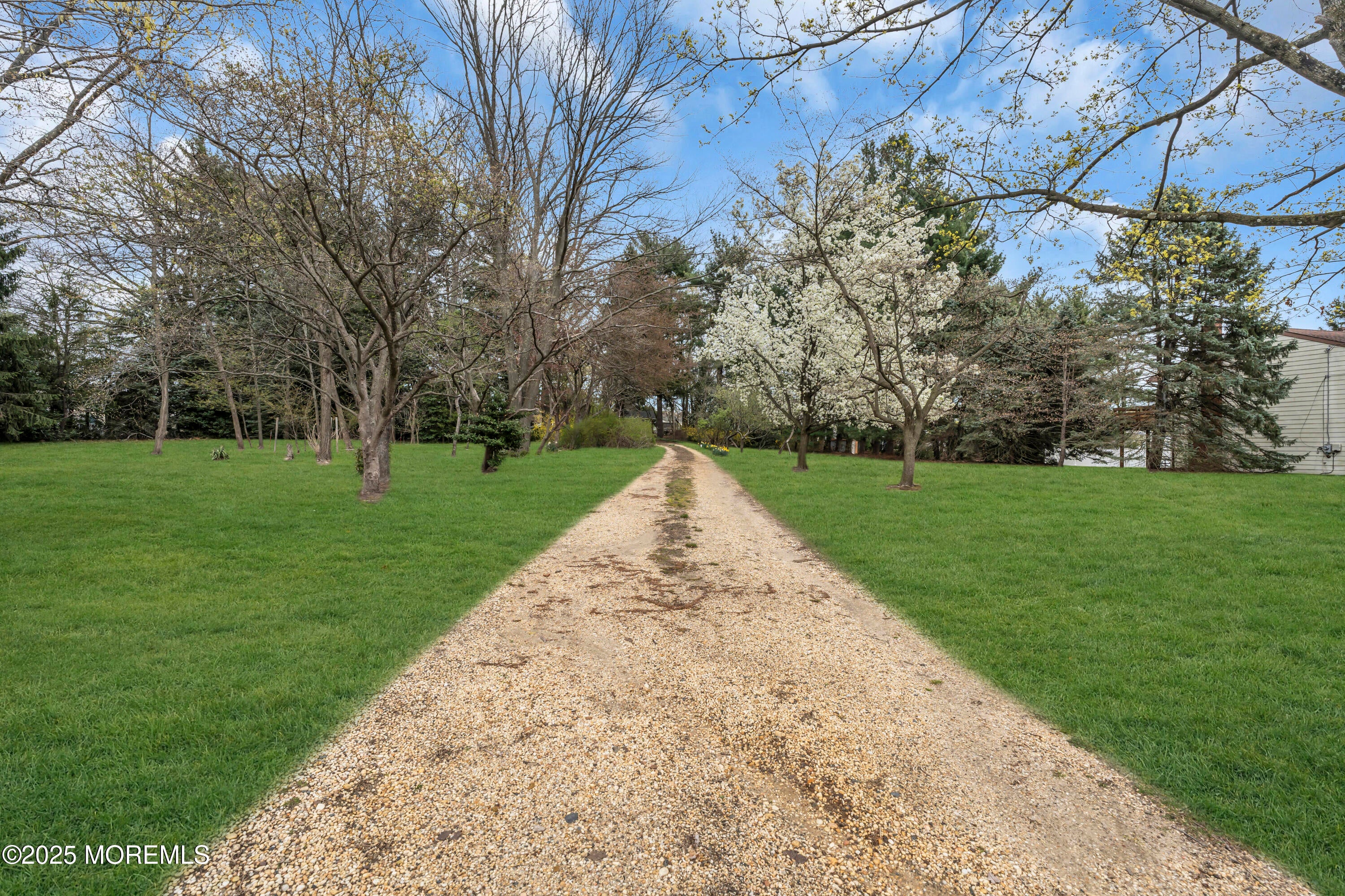 Hazlet, New Jersey, 07730, United States, 4 Bedrooms Bedrooms, ,2 BathroomsBathrooms,Residential,Active,1973535