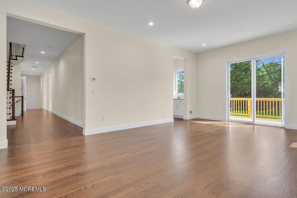 Jackson, New Jersey, 08527, United States, 6 Bedrooms Bedrooms, ,4 BathroomsBathrooms,Residential,Active,1973337