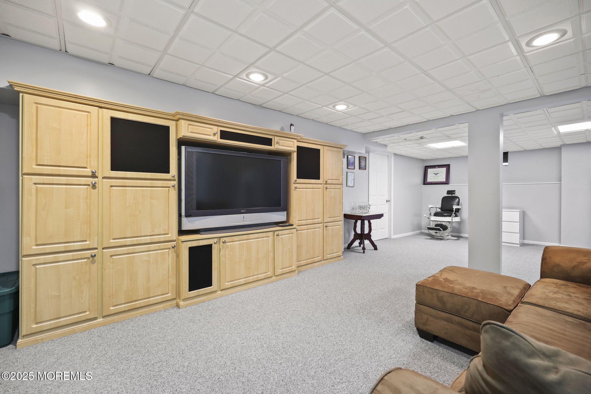 Eatontown, New Jersey, 07724, United States, 6 Bedrooms Bedrooms, ,3 BathroomsBathrooms,Residential,Active,1909866