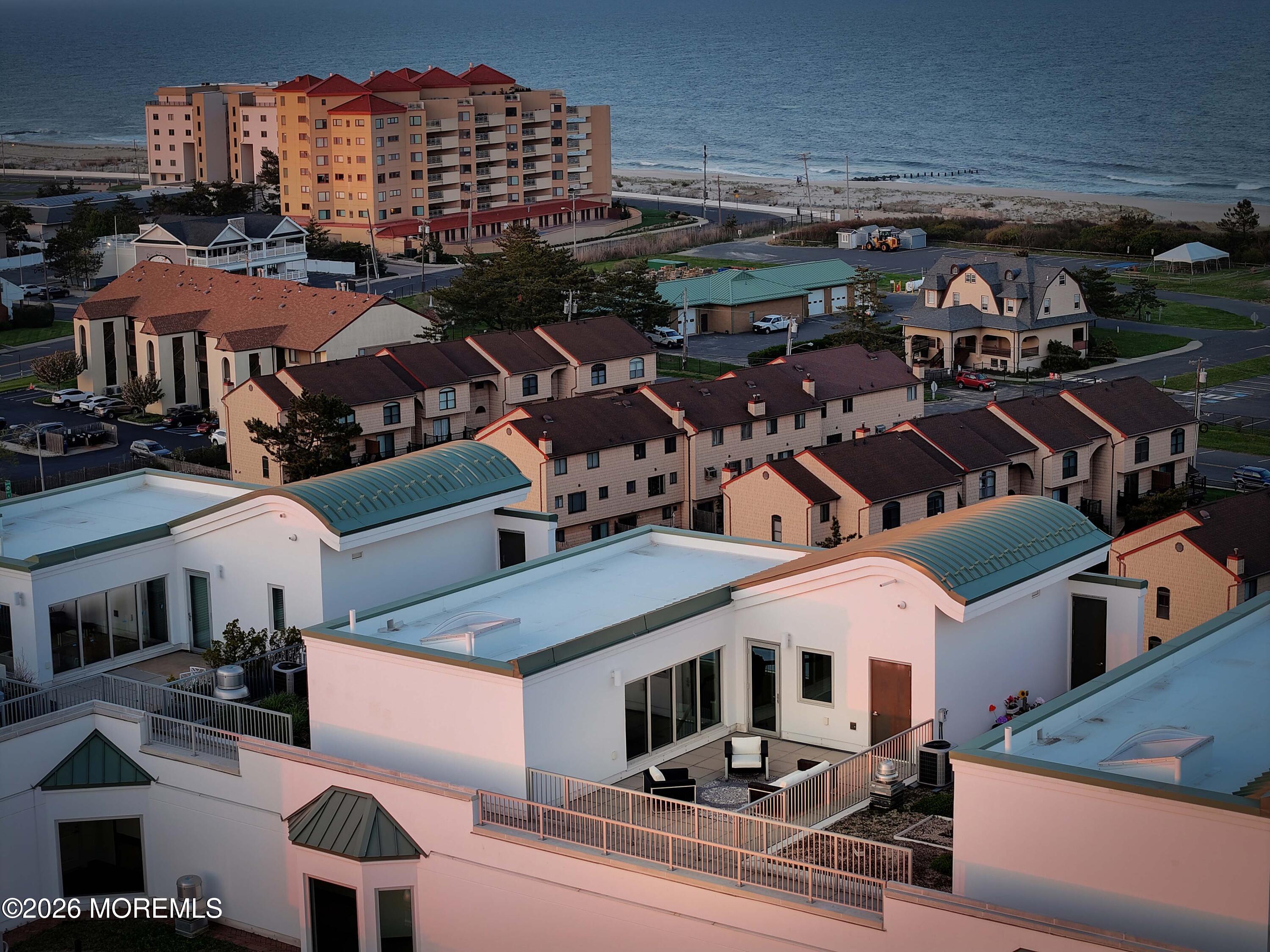 Long Branch, New Jersey, 07740, United States, 3 Bedrooms Bedrooms, ,4 BathroomsBathrooms,Residential,Active,2044541