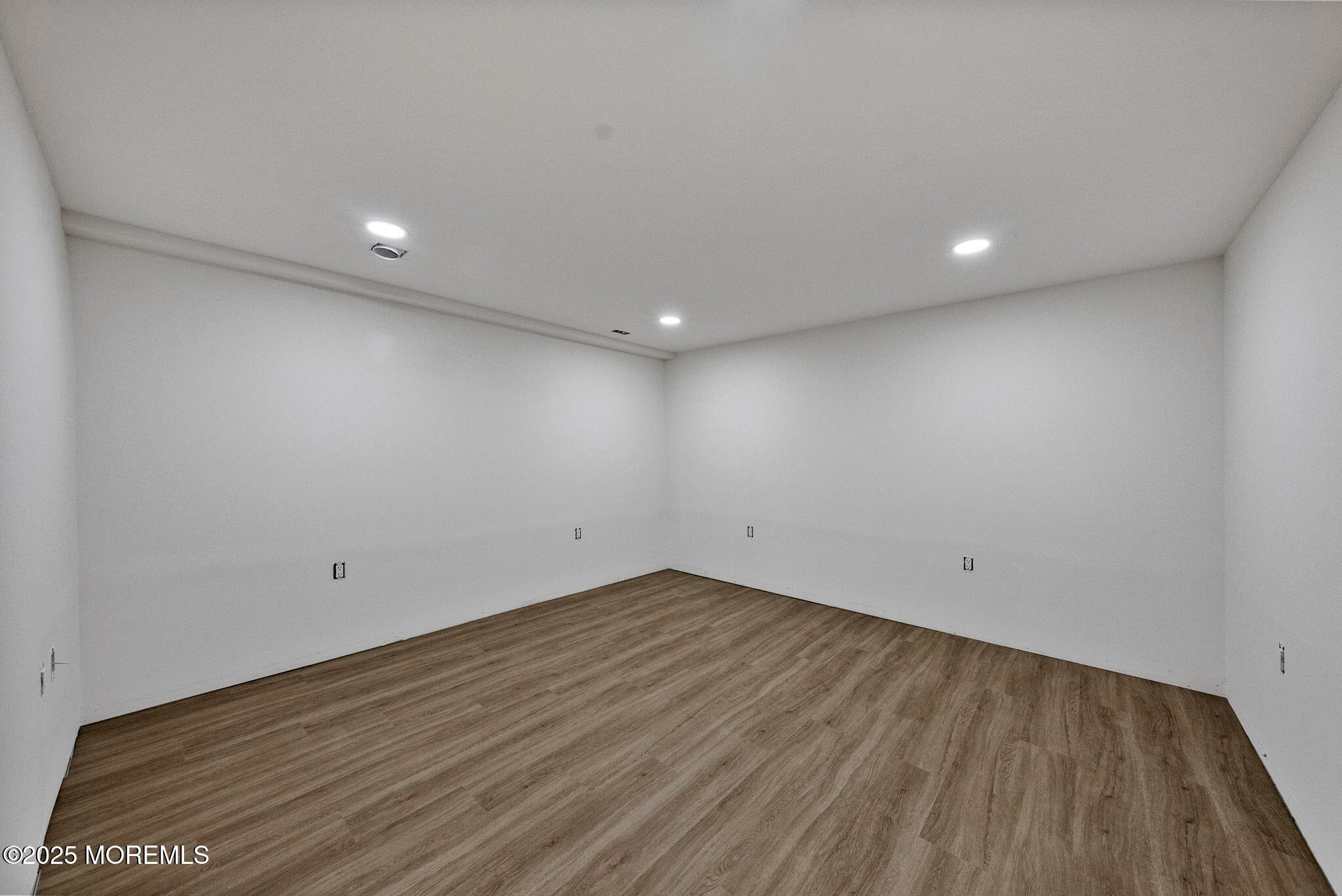 Manalapan, New Jersey, 07726, United States, 5 Bedrooms Bedrooms, ,4 BathroomsBathrooms,Residential,Active,1969663