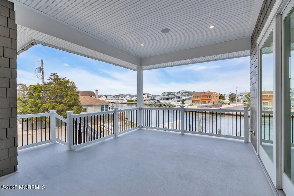 Lavallette, New Jersey, 08735, United States, 6 Bedrooms Bedrooms, ,6 BathroomsBathrooms,Residential,Active,1988716