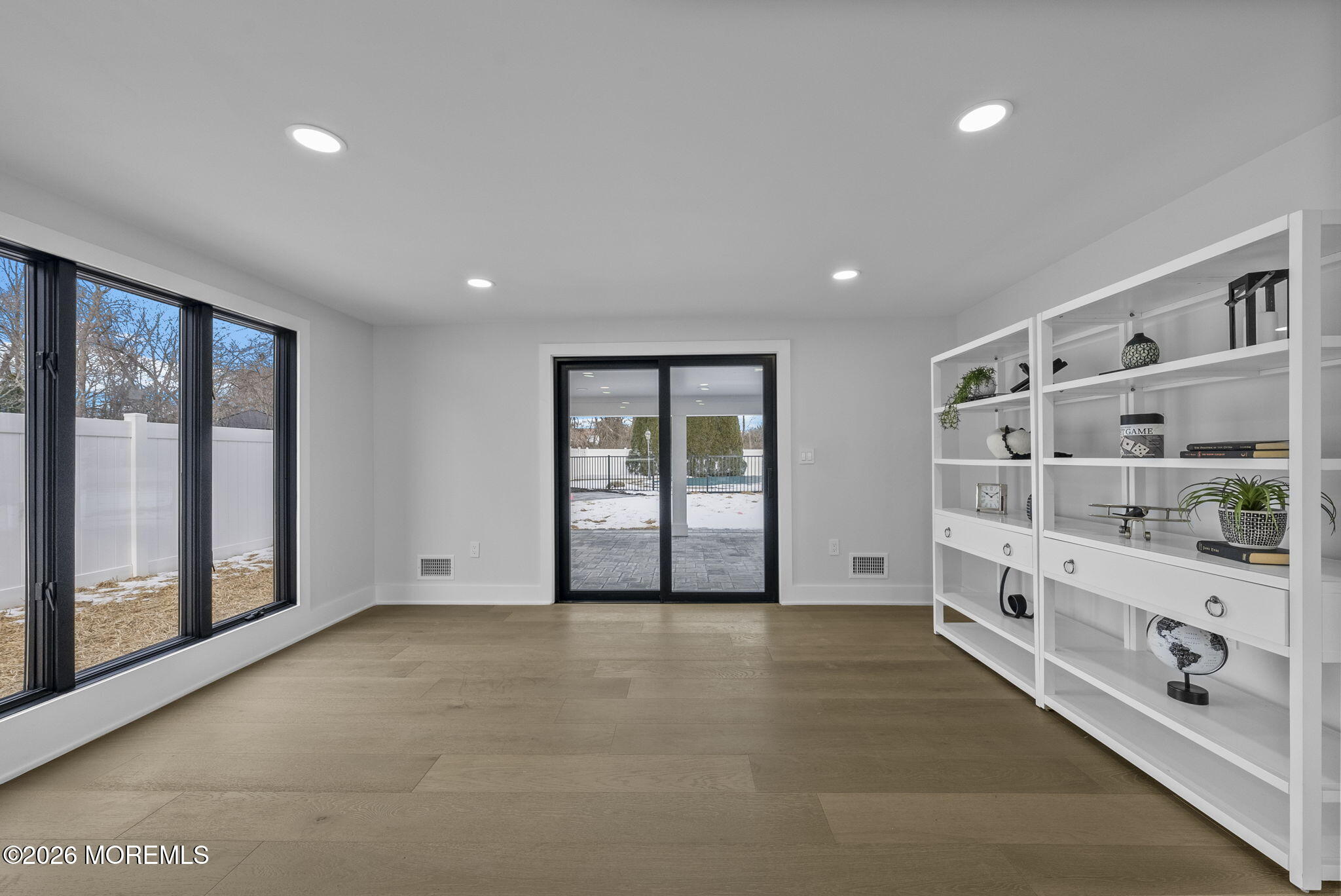 Marlboro, New Jersey, 07746, United States, 5 Bedrooms Bedrooms, ,3 BathroomsBathrooms,Residential,Active,2015483