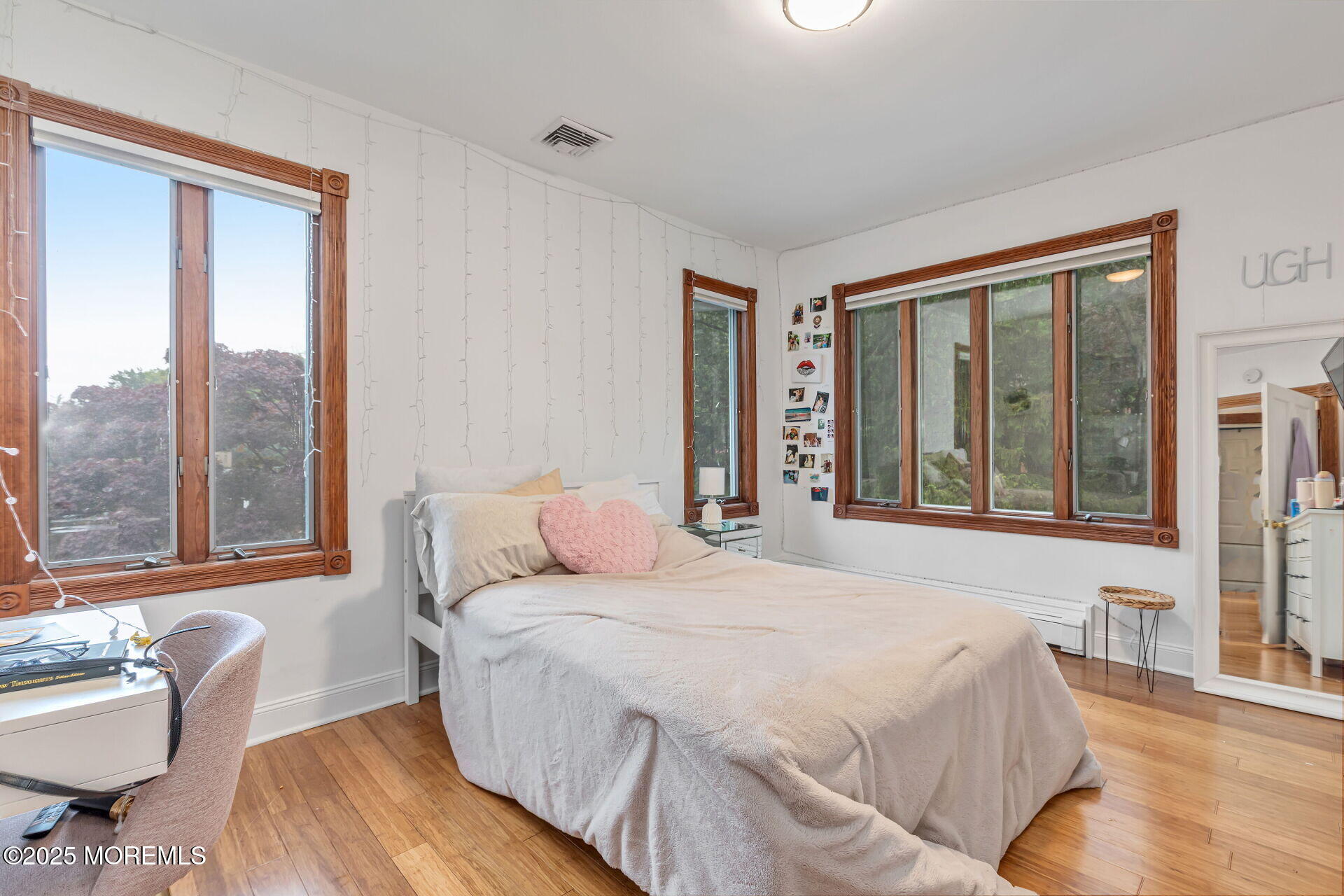 Atlantic Highlands, New Jersey, 07716, United States, 5 Bedrooms Bedrooms, ,5 BathroomsBathrooms,Residential,Active,1843829