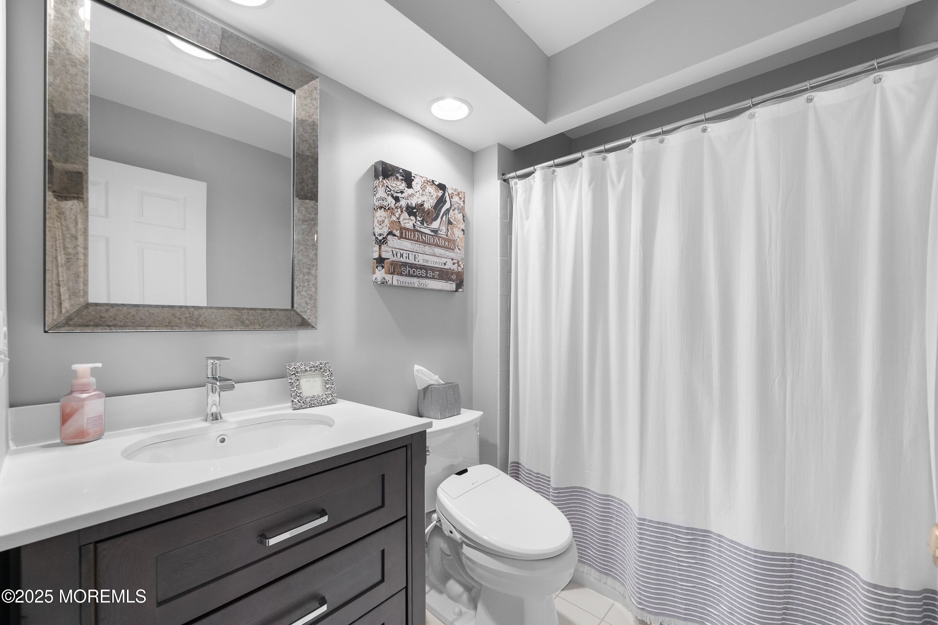 Millstone, New Jersey, 08510, United States, 5 Bedrooms Bedrooms, ,6 BathroomsBathrooms,Residential,Active,1954020