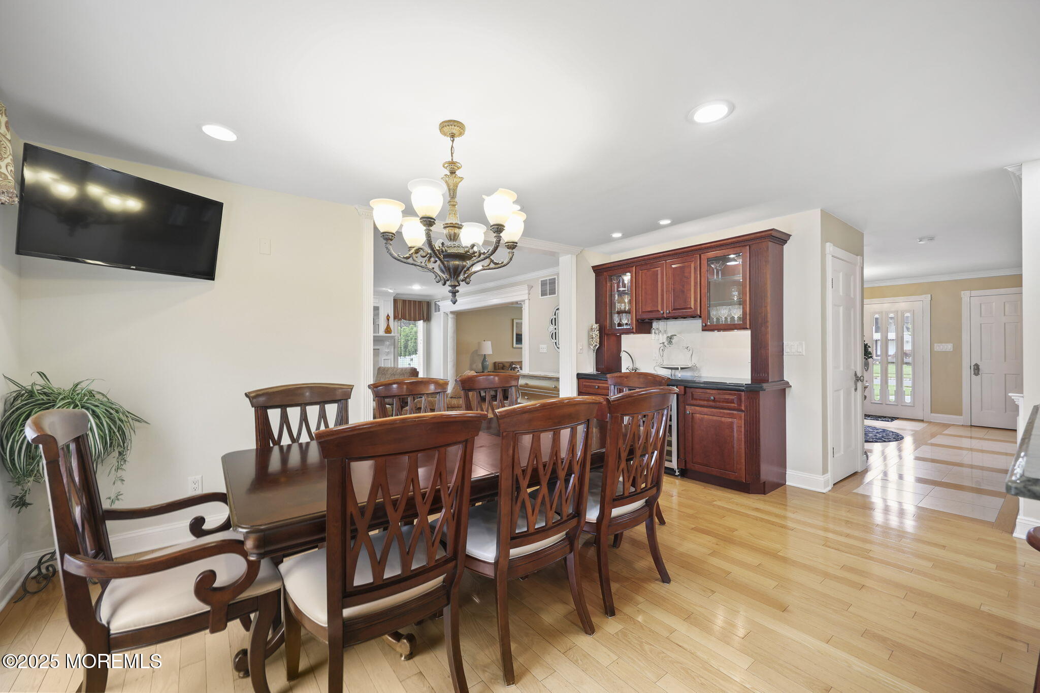 Eatontown, New Jersey, 07724, United States, 6 Bedrooms Bedrooms, ,3 BathroomsBathrooms,Residential,Active,1909866
