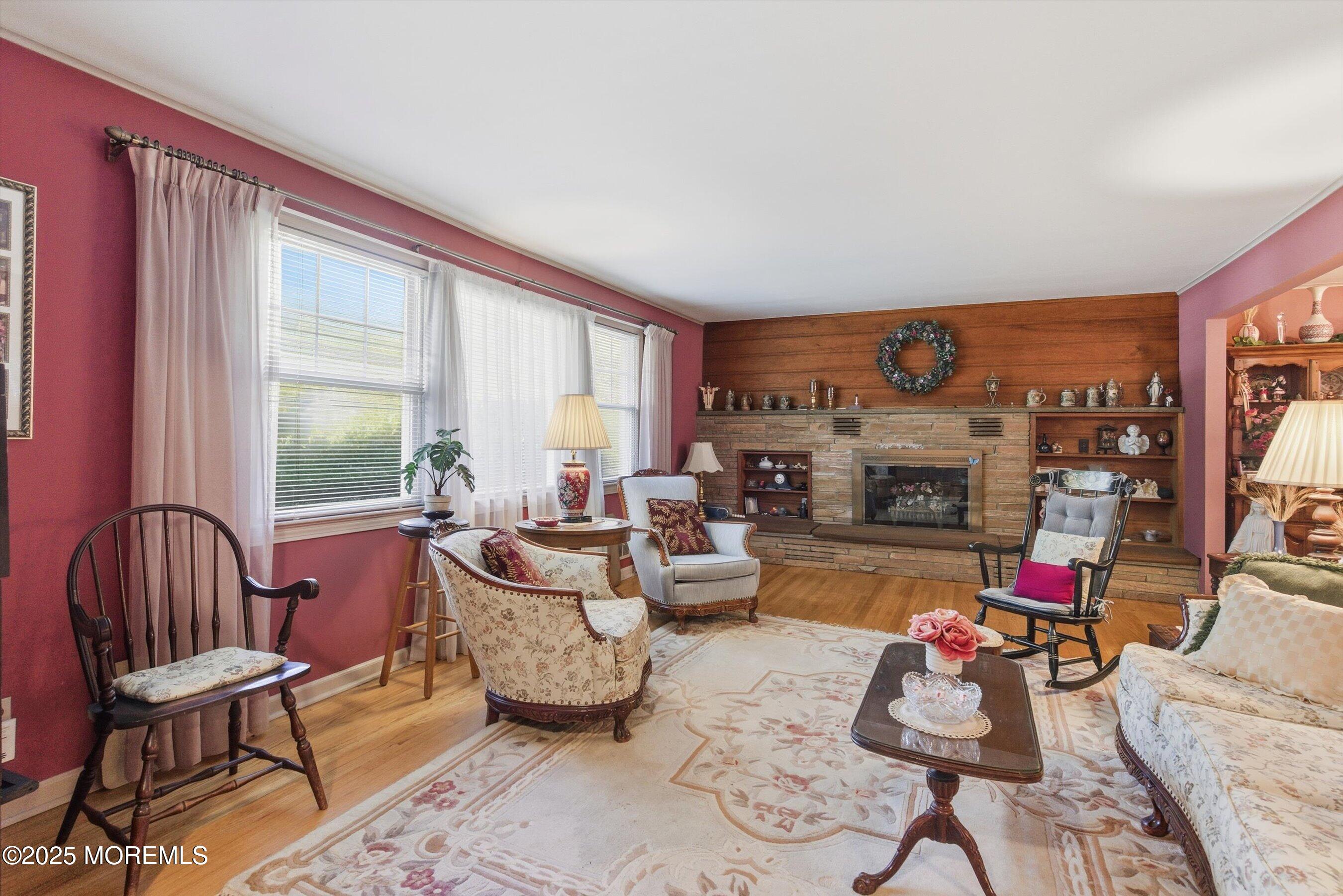 Fair Haven, New Jersey, 07704, United States, 5 Bedrooms Bedrooms, ,2 BathroomsBathrooms,Residential,Active,1987259