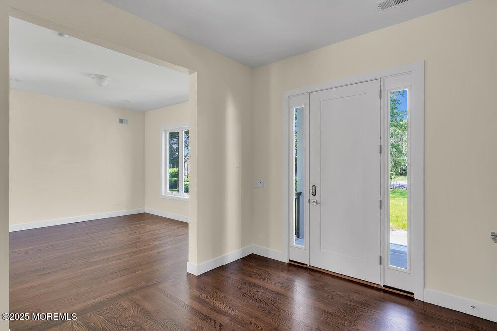 Jackson, New Jersey, 08527, United States, 6 Bedrooms Bedrooms, ,4 BathroomsBathrooms,Residential,Active,1973337